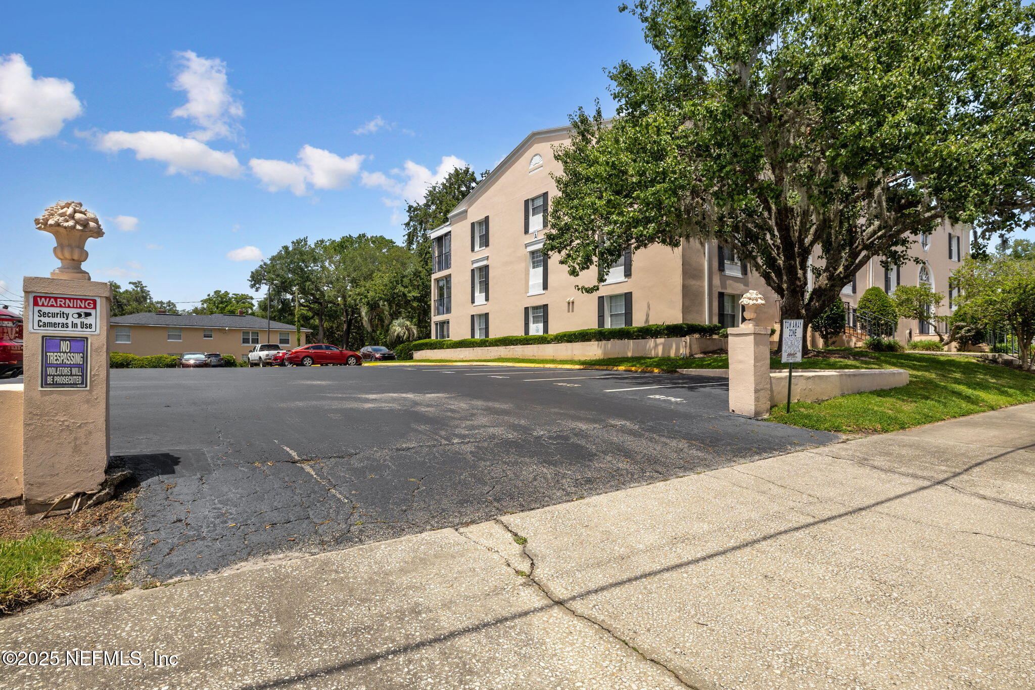 2909 ST JOHNS Avenue 12A