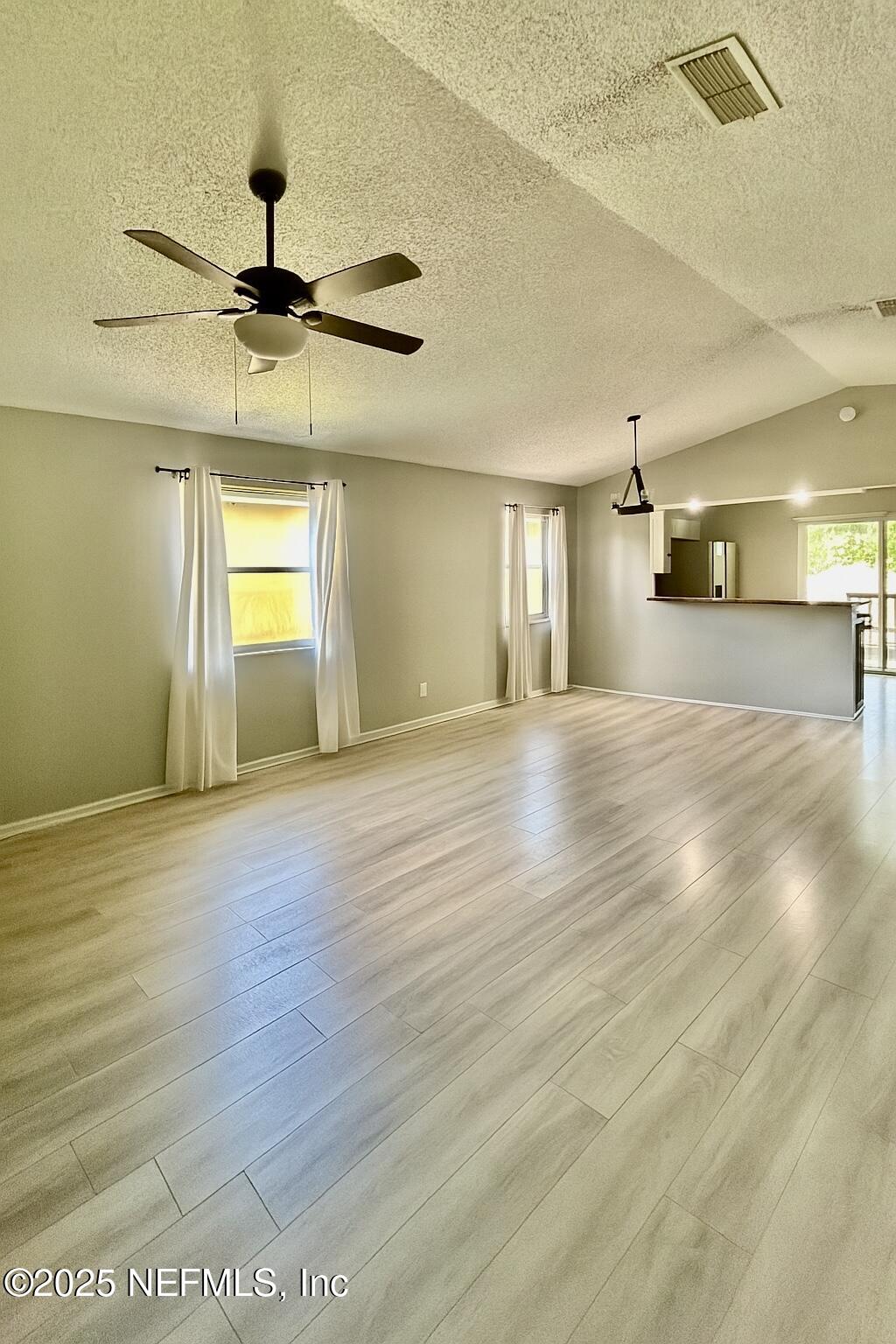 1223 BROOKWOOD FOREST Boulevard