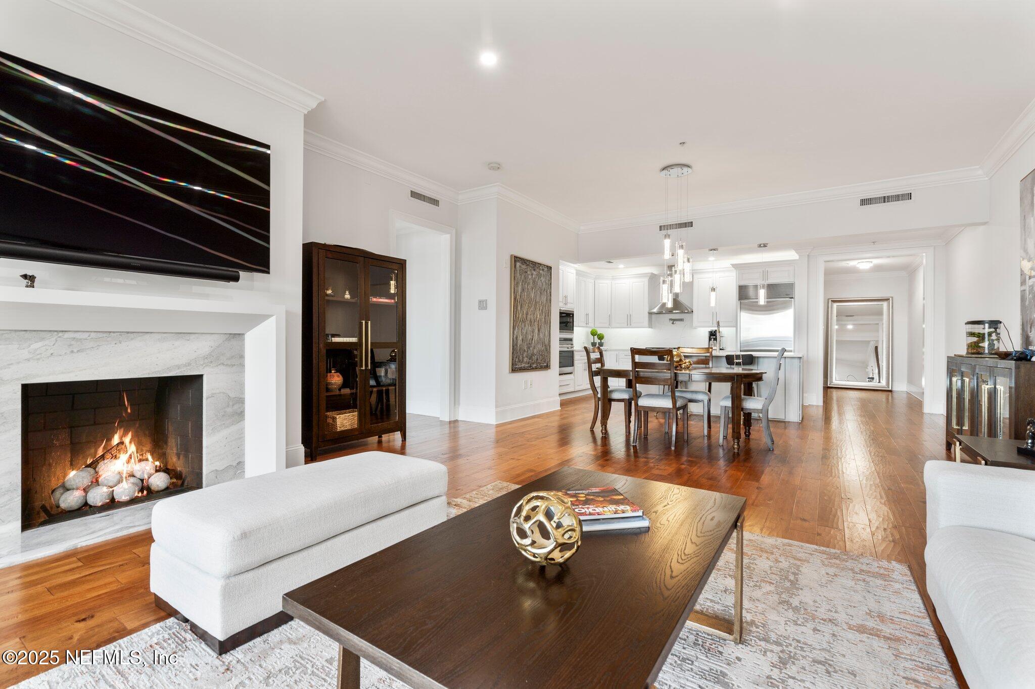 1311 HERITAGE MANOR Drive 102