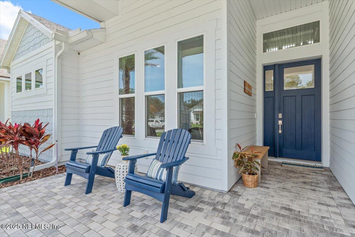 351 PALM CREST Drive