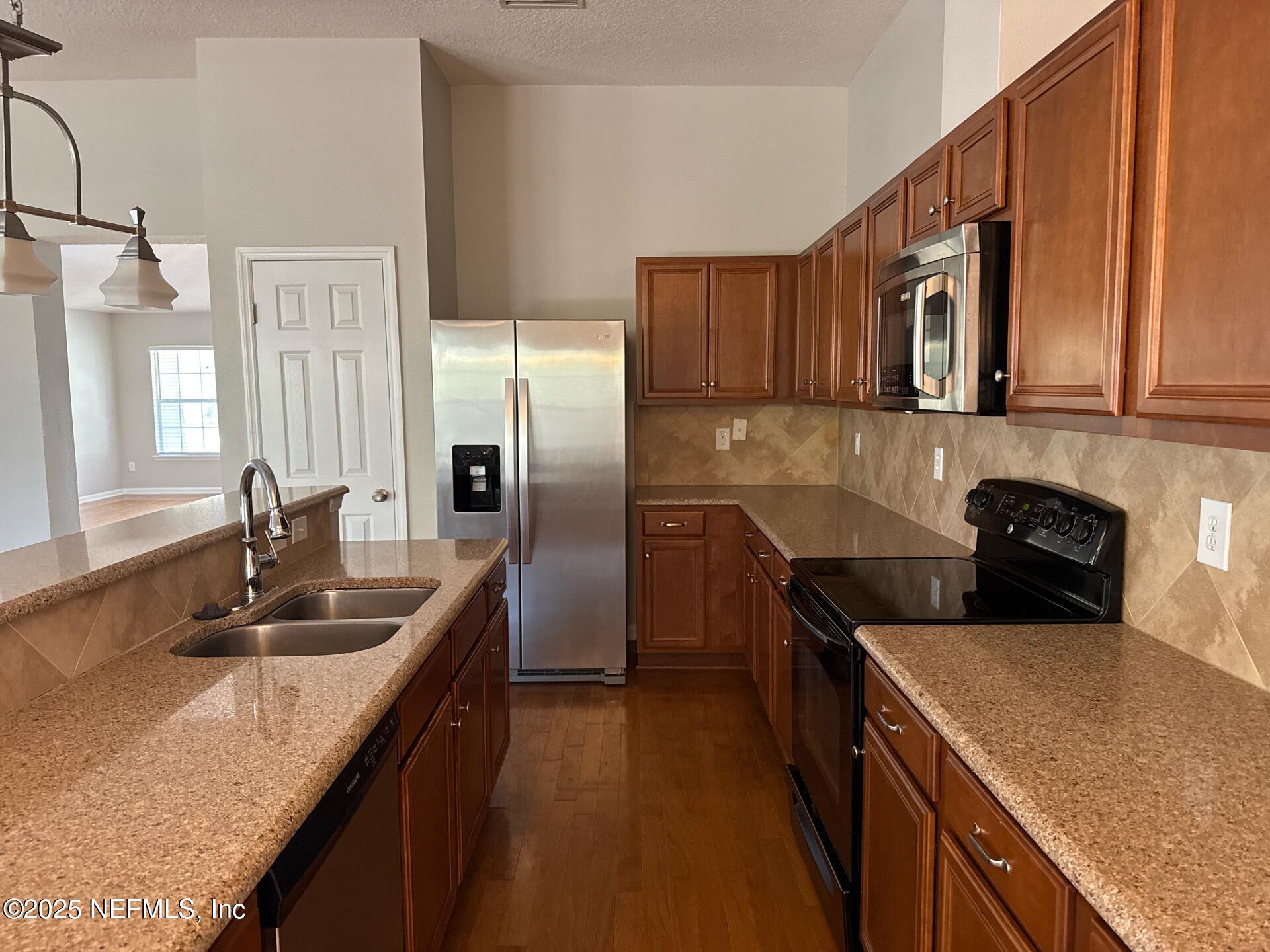 404 TALBOT BAY Drive