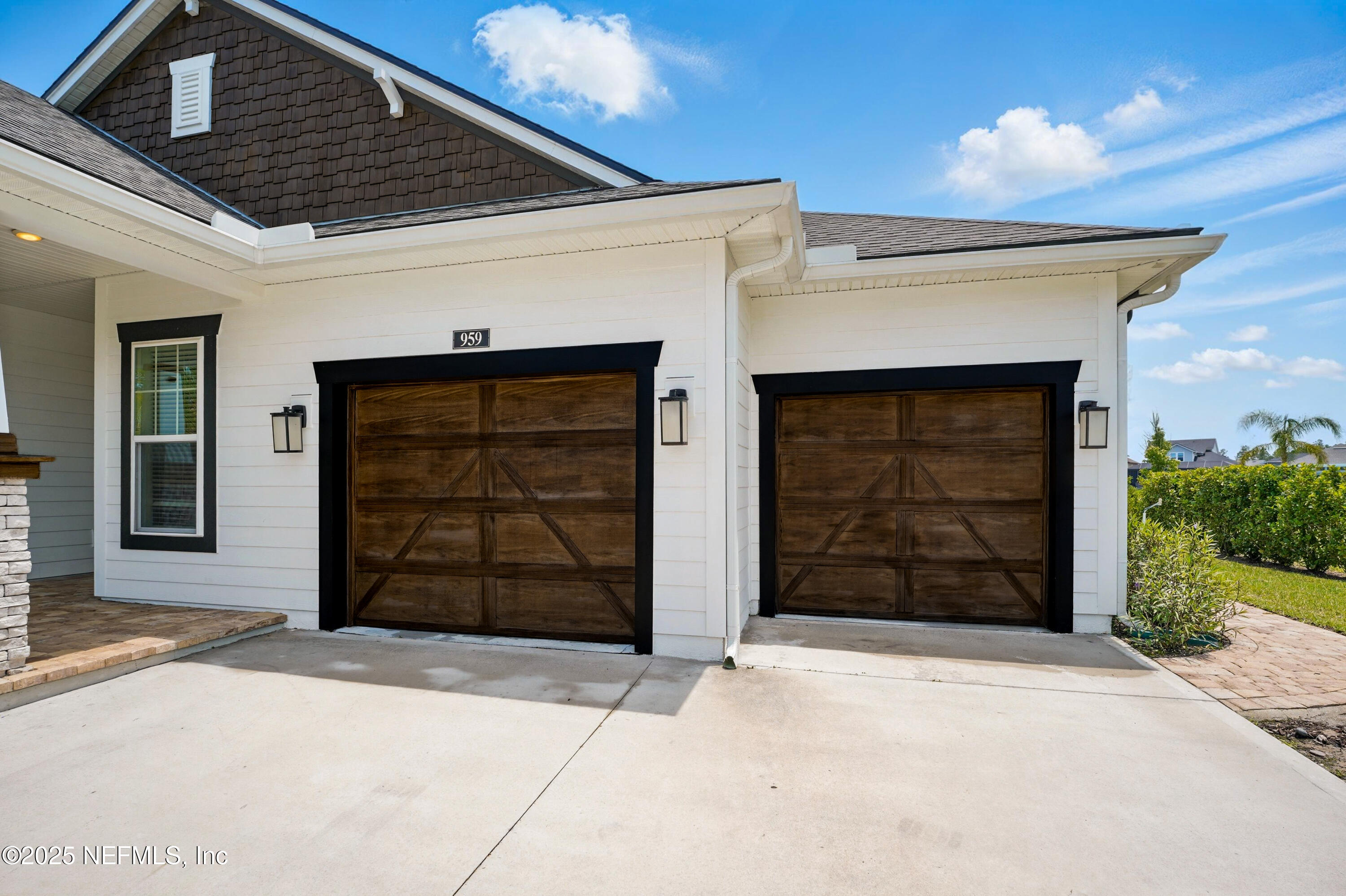 959 CROSSWATER LAKE Drive