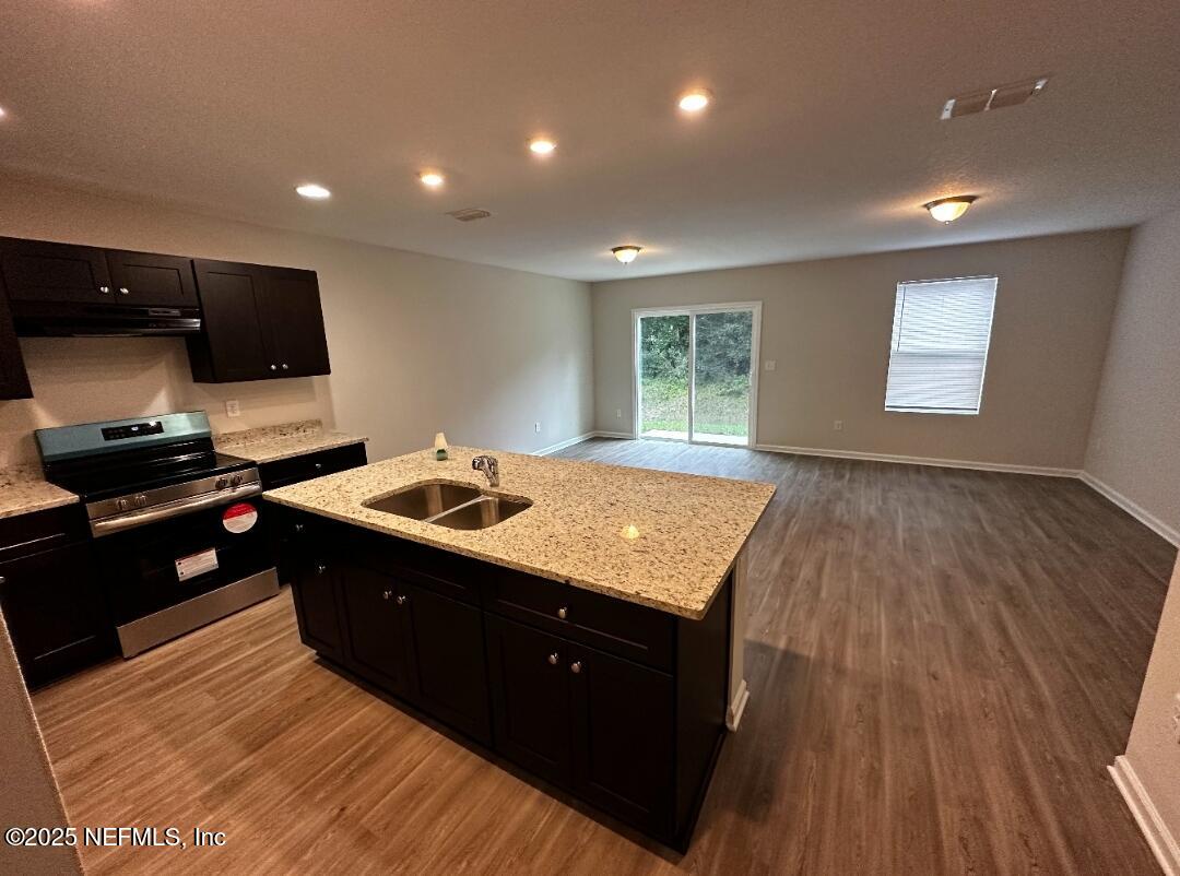 8206 HALLS HAMMOCK Court