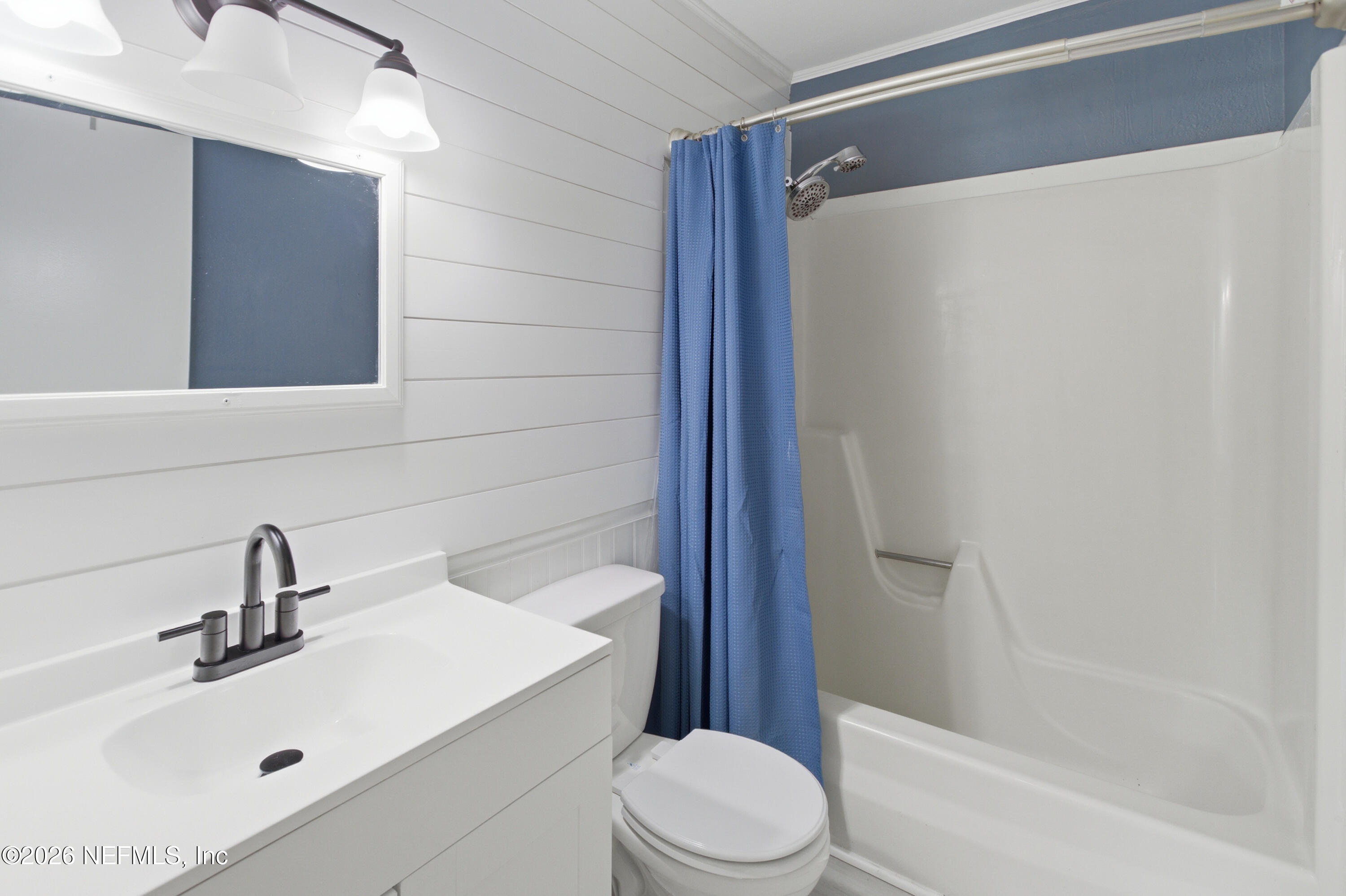 100 N HIGHLAND Avenue