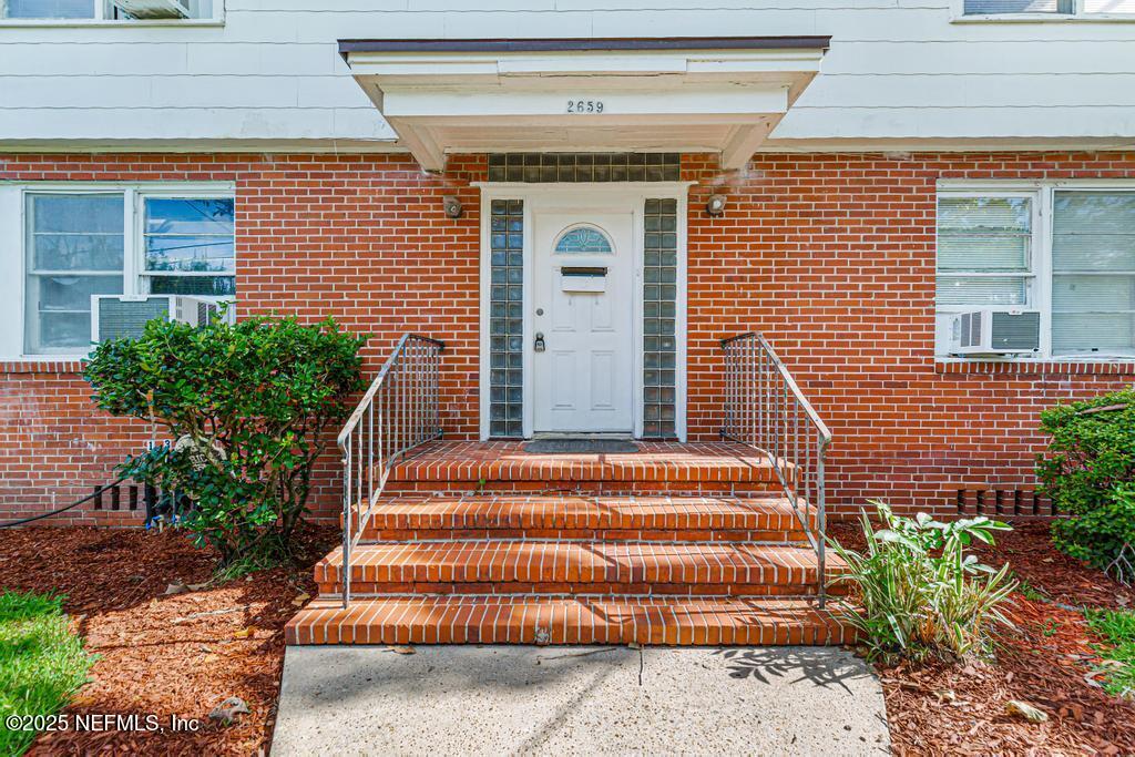 2659 COLLEGE Street