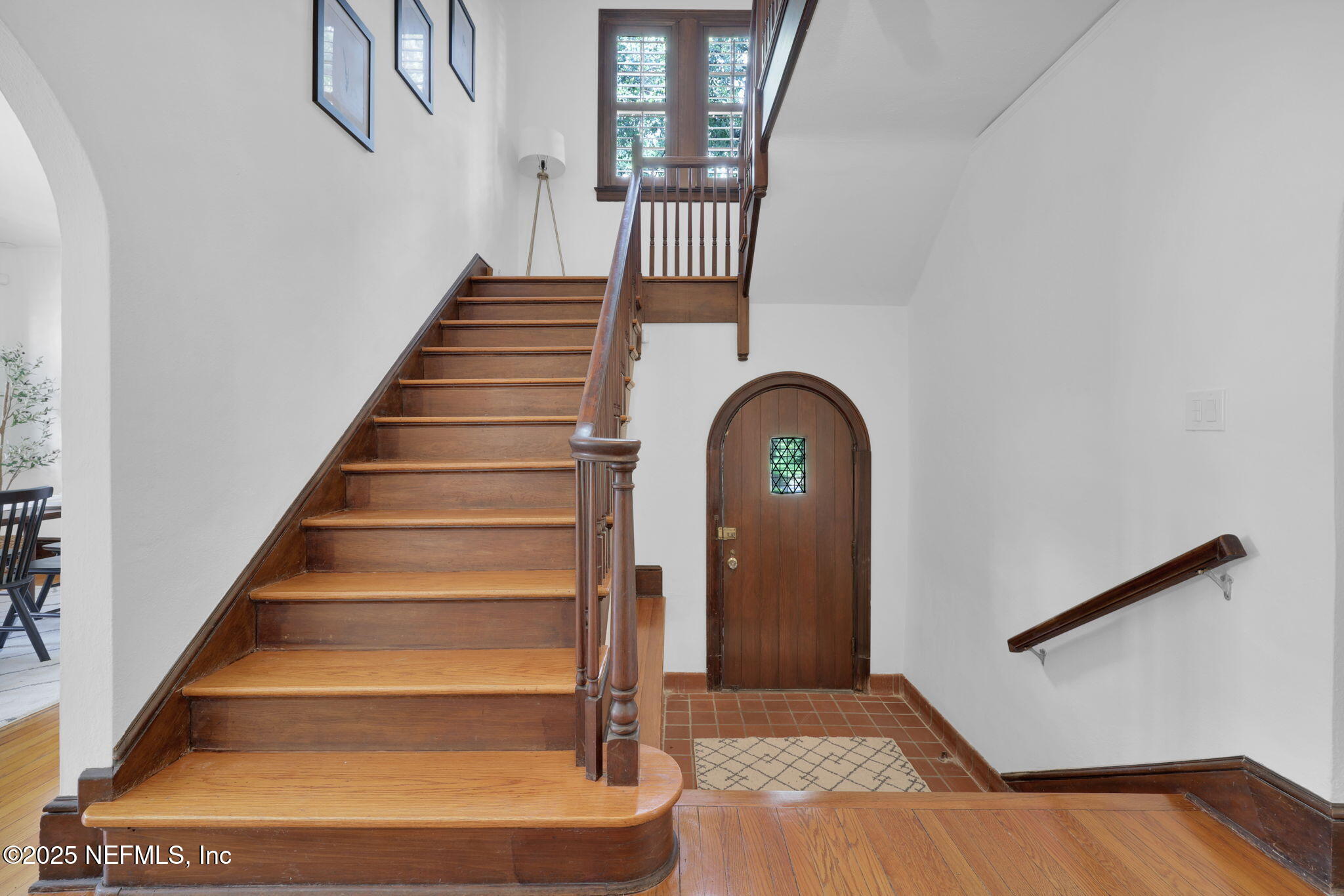 1475 EDGEWOOD Circle