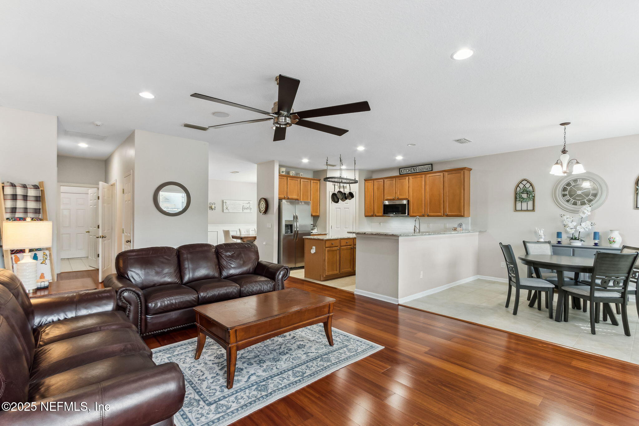 1484 GREYFIELD Drive