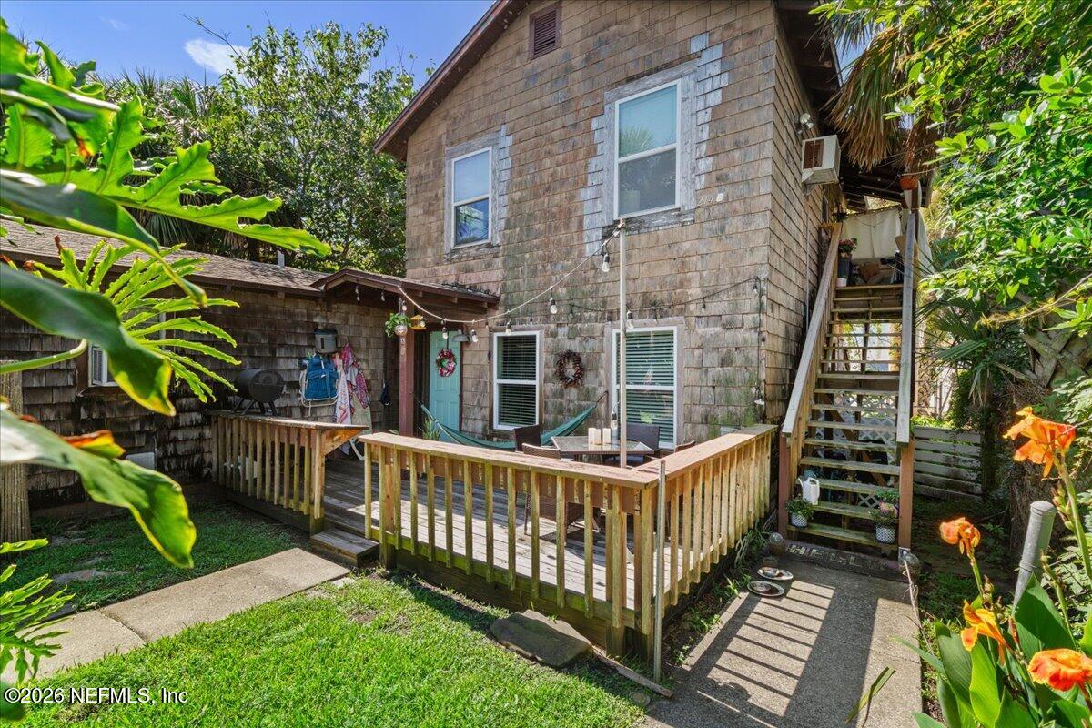 212 13TH Avenue N
