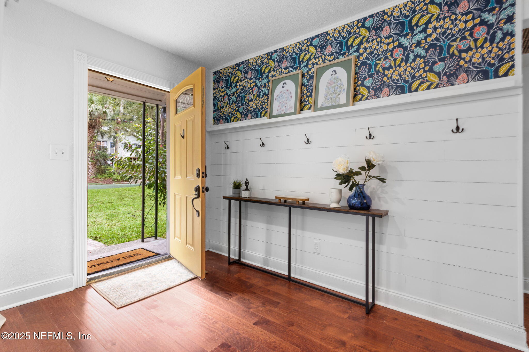 1755 PINEGROVE Avenue