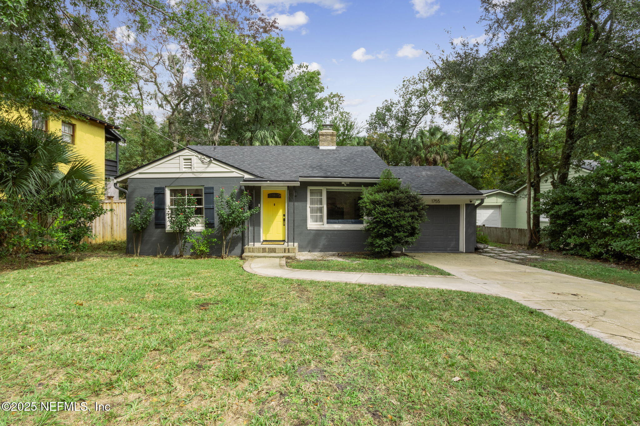 1755 PINEGROVE Avenue