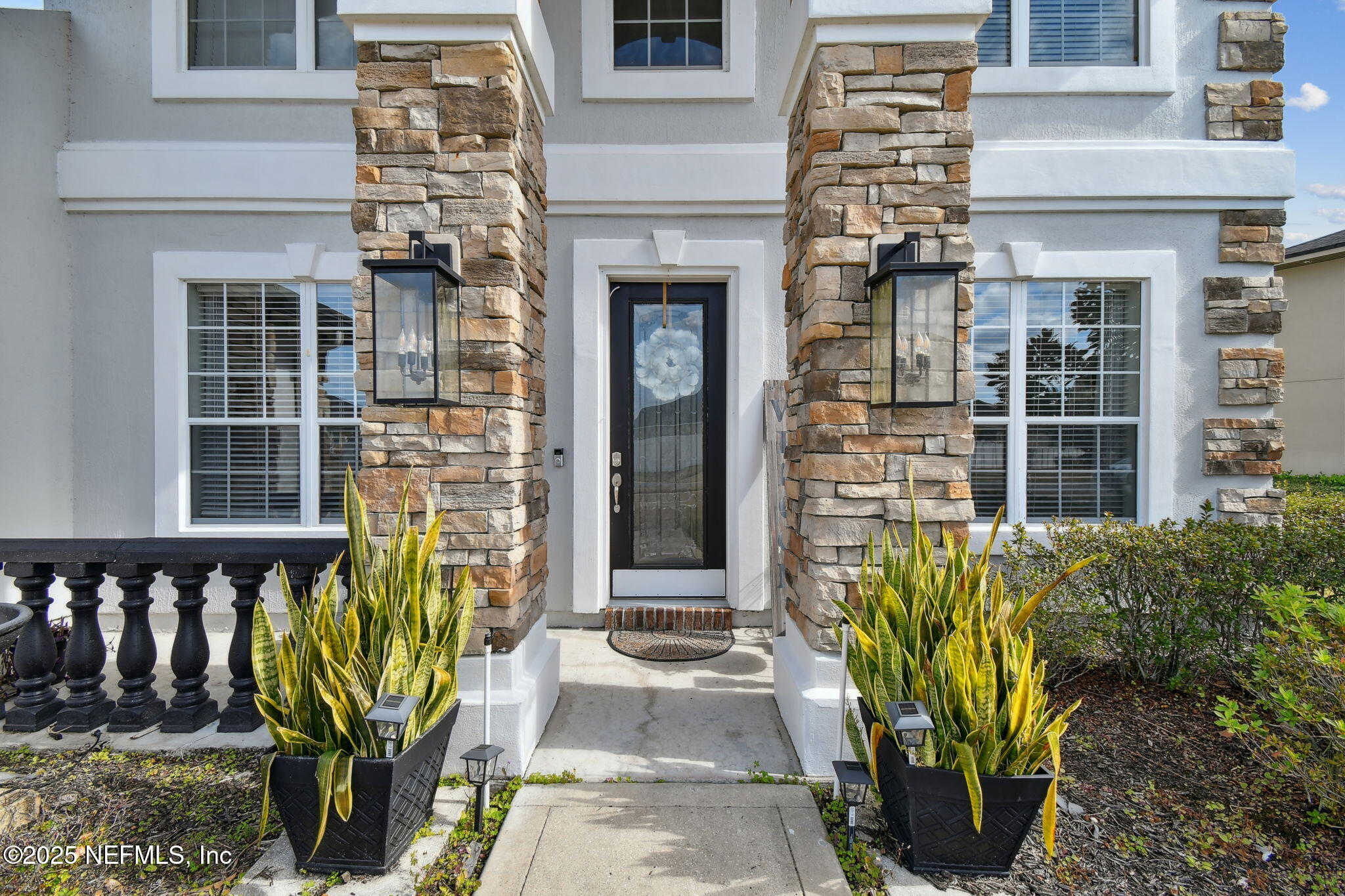 1343 COOPERS HAWK Way