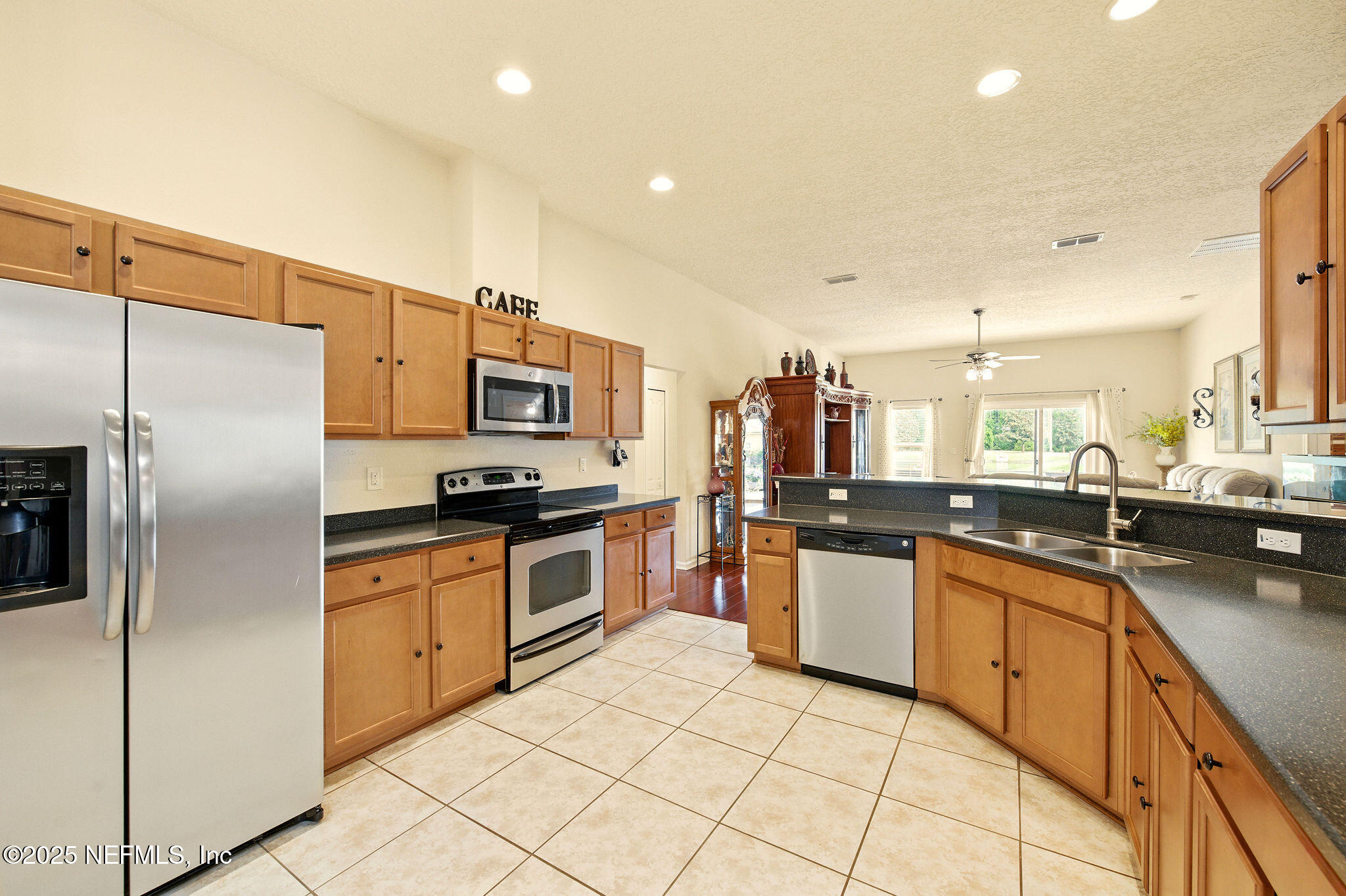 4023 TRAIL RIDGE Road