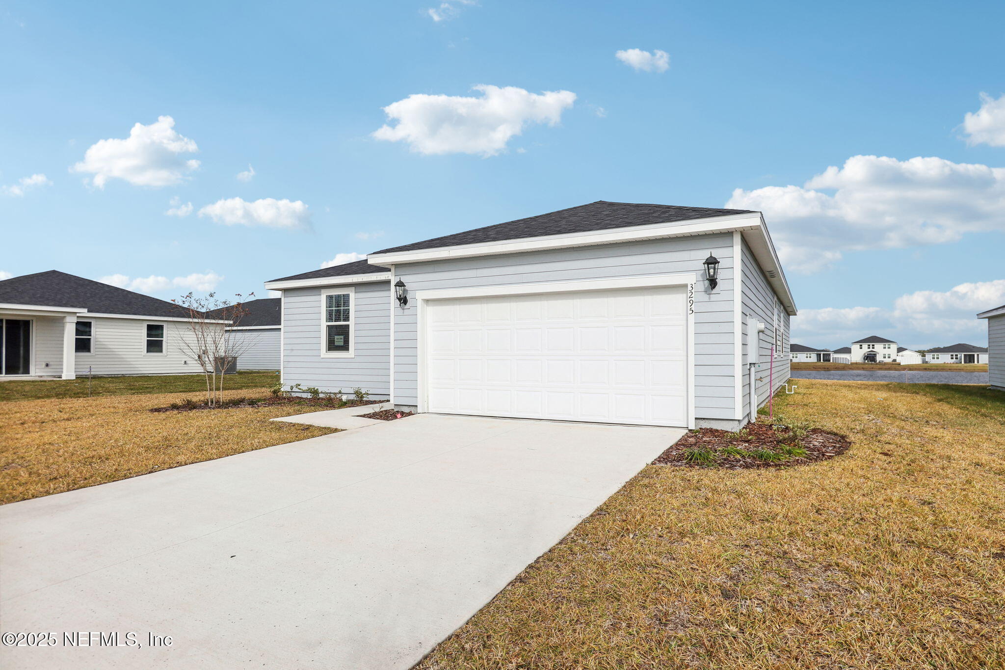 3295 LAGO VISTA Drive