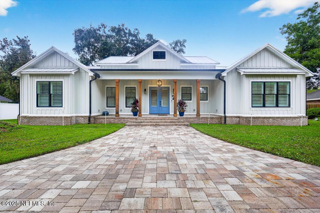 1416 PLANTATION OAKS Lane