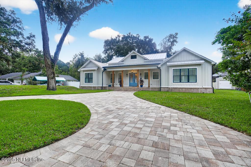 1416 PLANTATION OAKS Lane