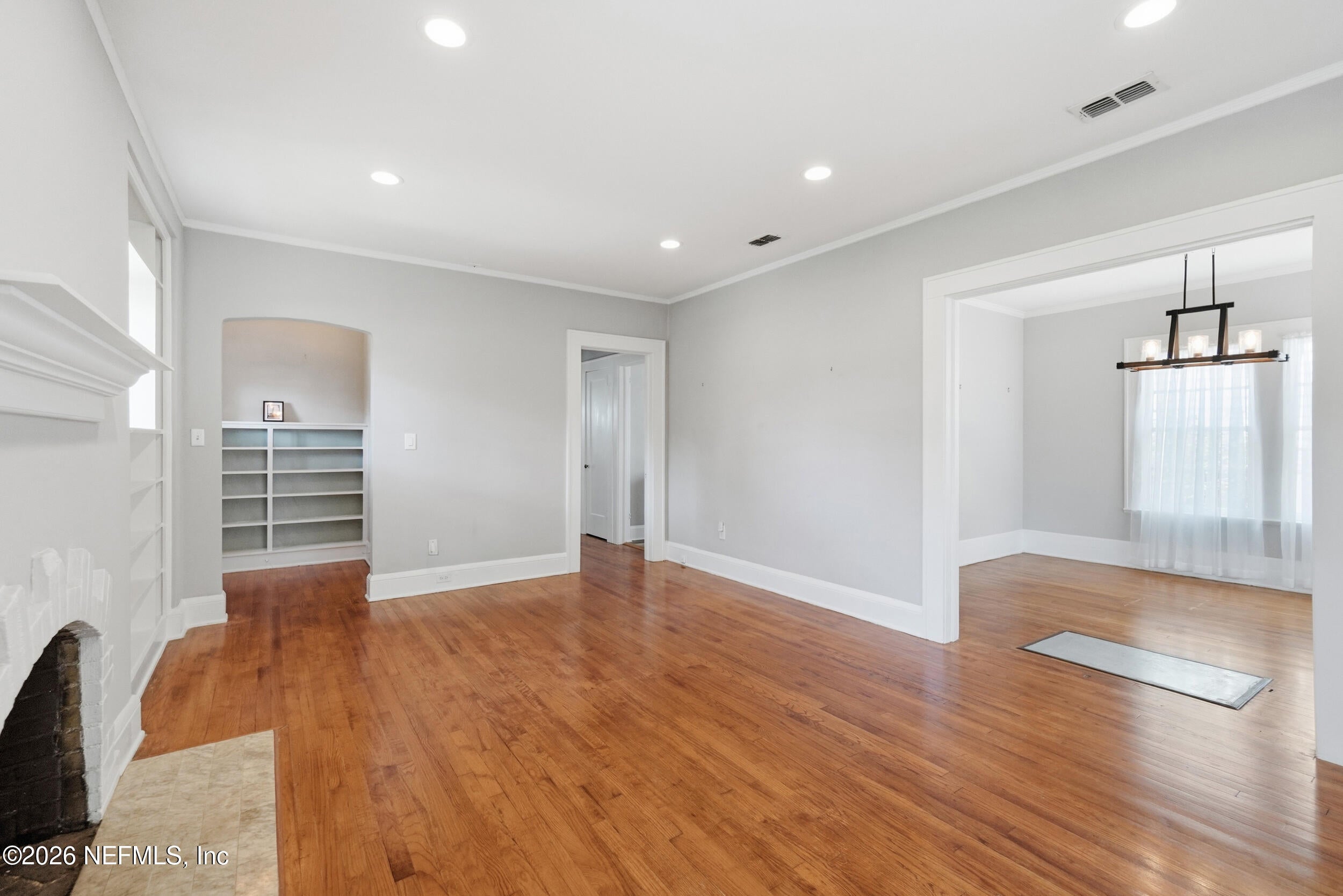 3957 BOONE PARK Avenue - Photo 3