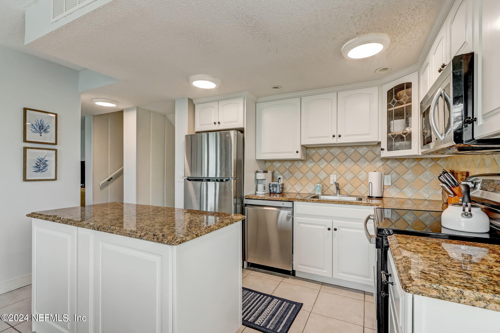 1111 BEACH WALKER Road 1111