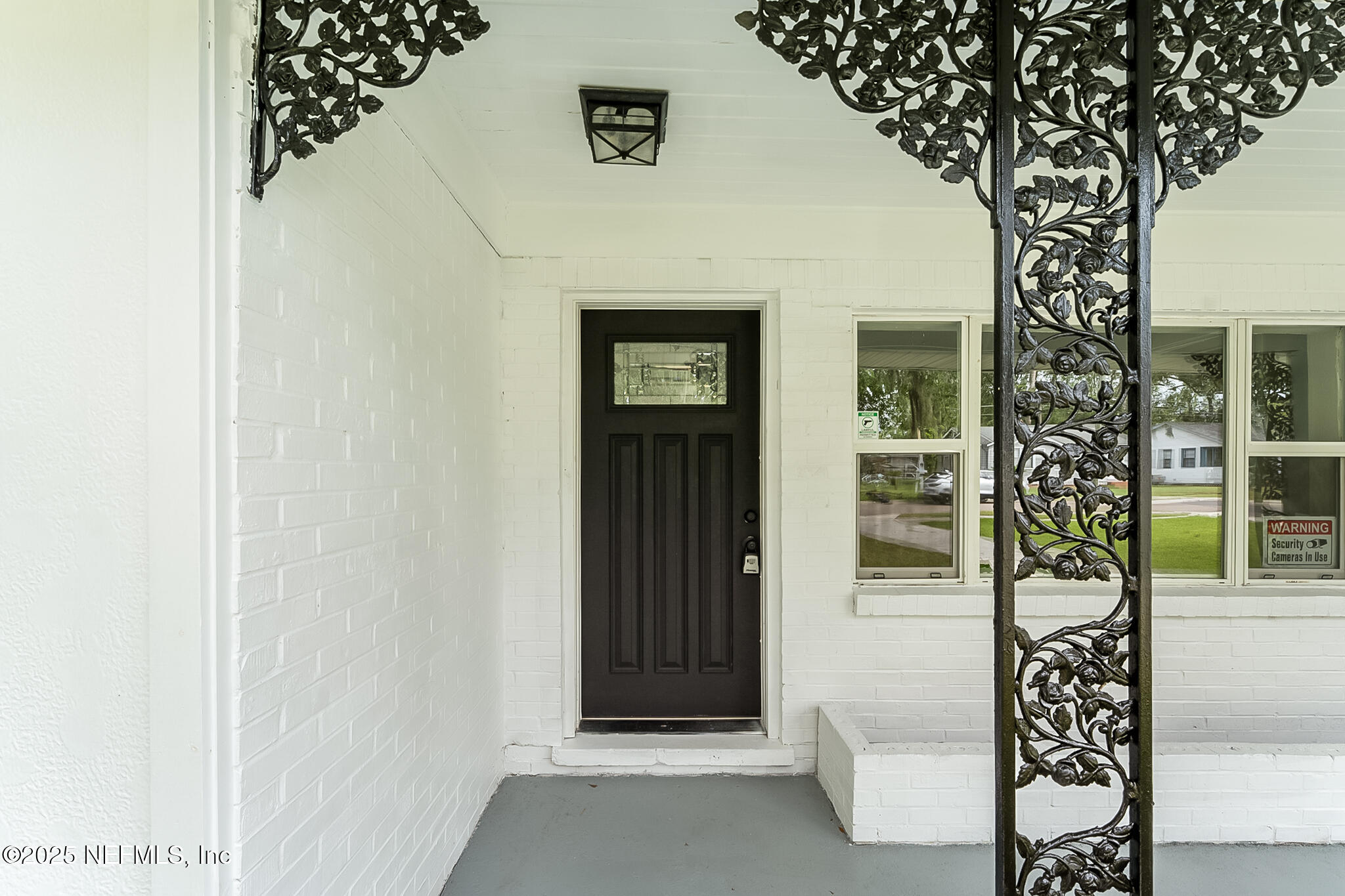 4822 KINGSBURY Street