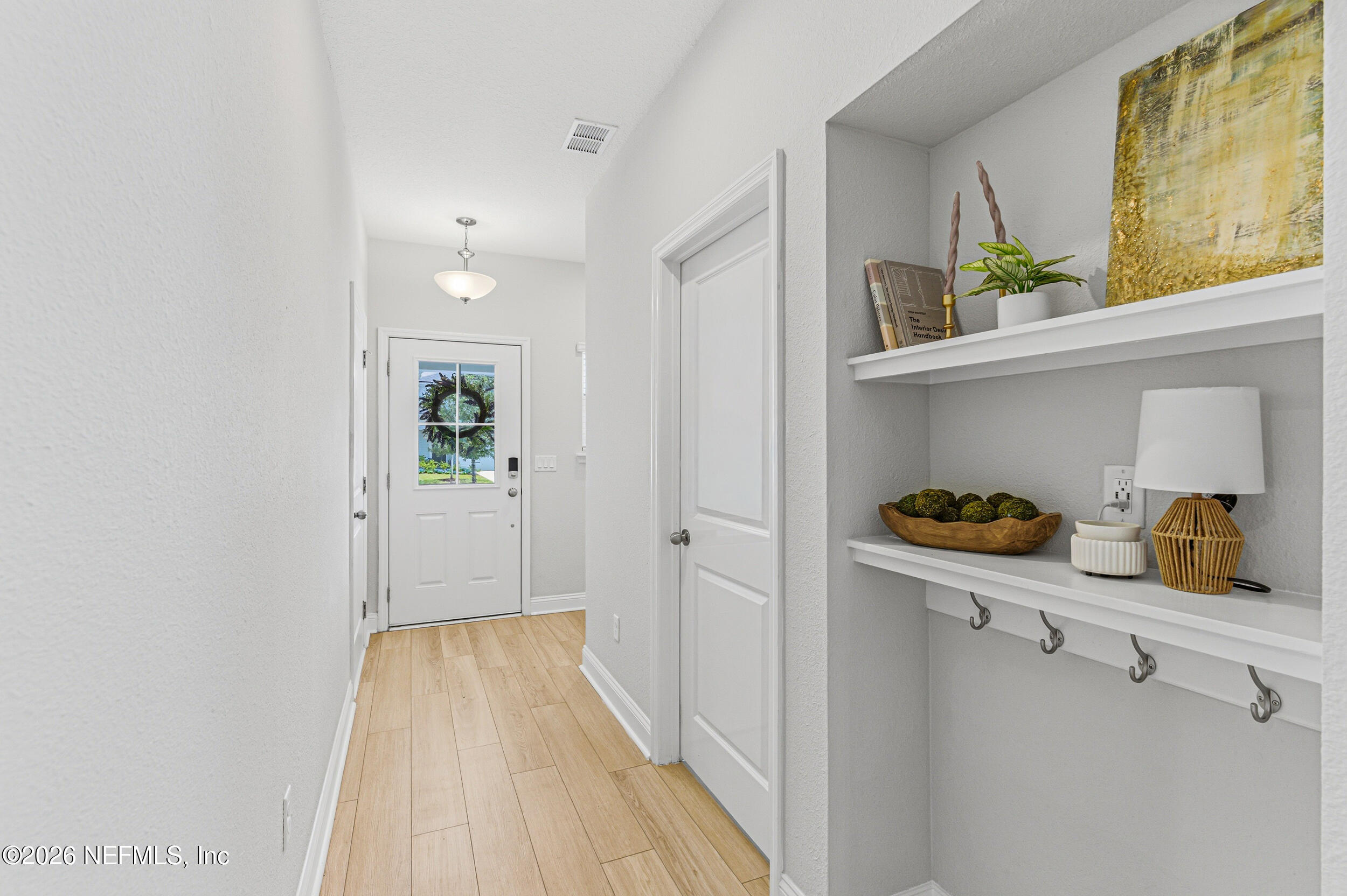 138 MEADOW CREEK Drive