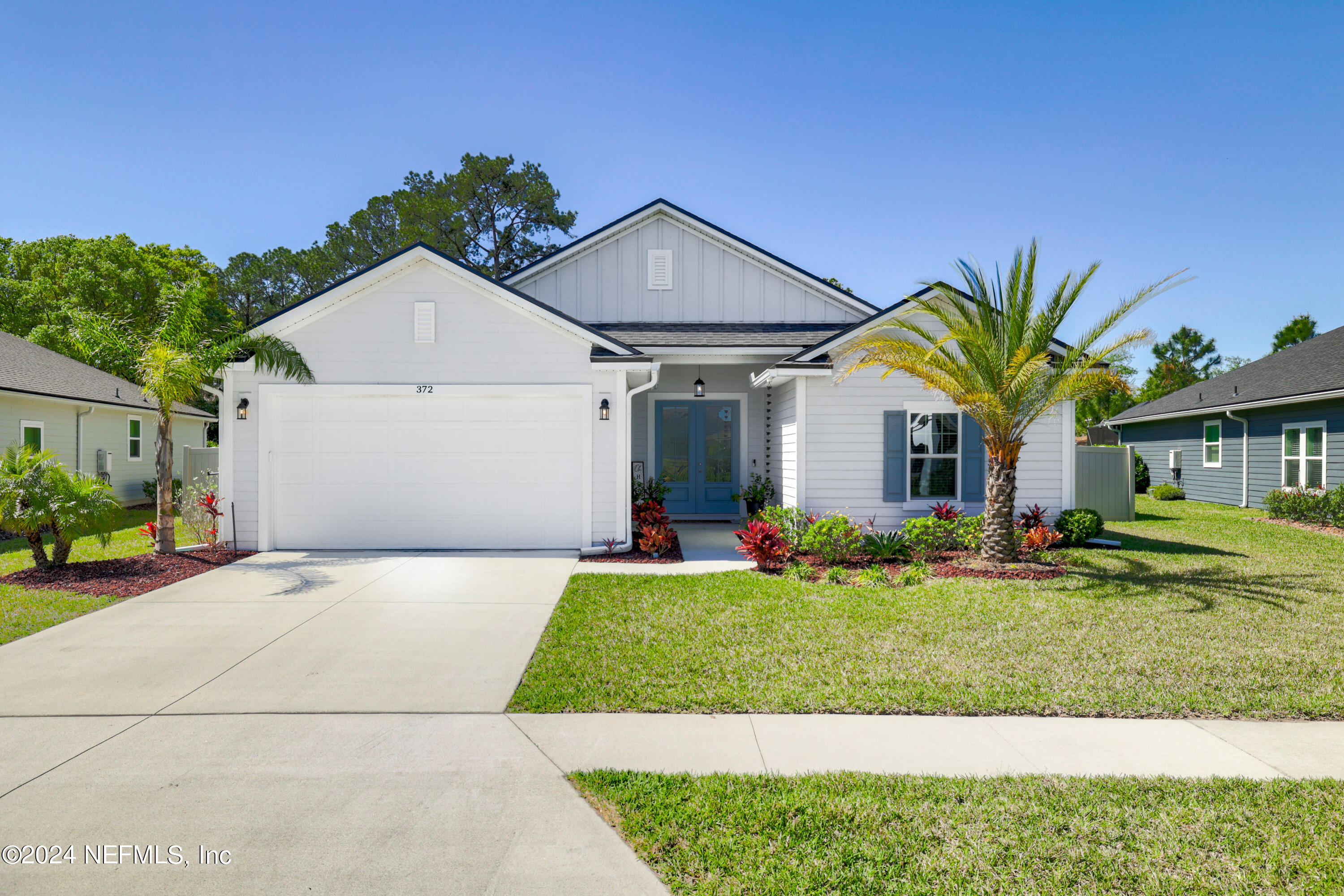 St Augustine, FL home for sale located at 372 Willow Lake Drive, St Augustine, FL 32092