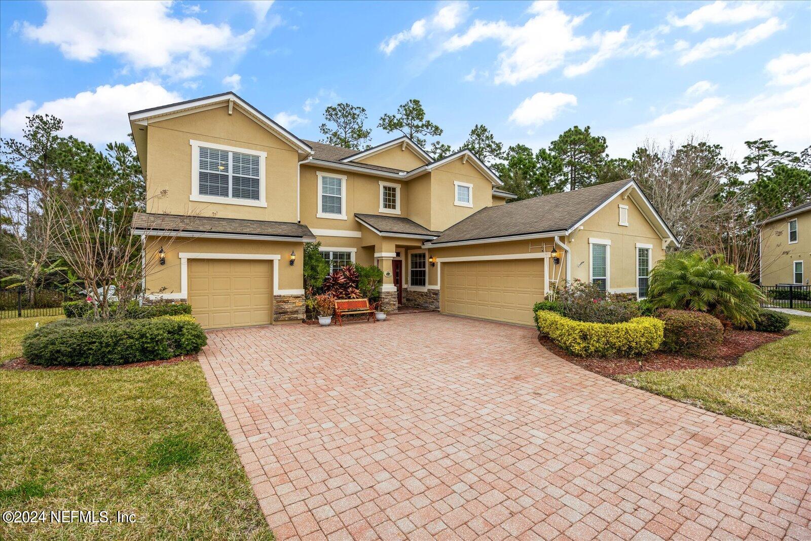 St Johns, FL home for sale located at 909 Vin Rose Lane, St Johns, FL 32259