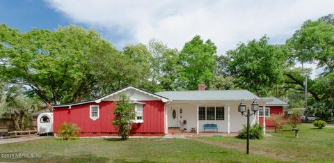 A home in Palatka