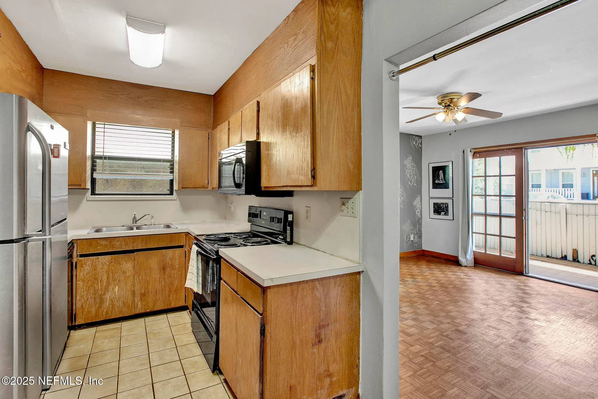 Neptune Beach, Florida 32266, United States, 3 Bedrooms Bedrooms, ,3 BathroomsBathrooms,Residential,Pending,100760