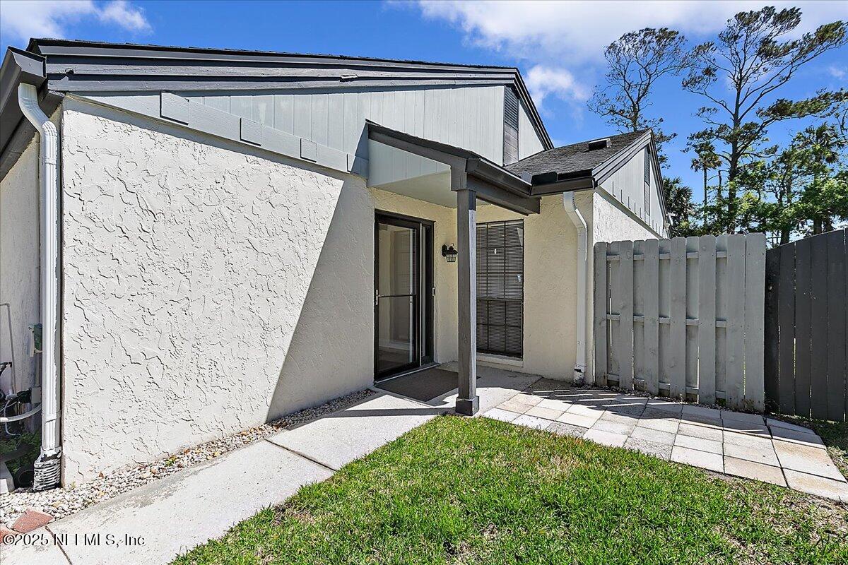 180 BERMUDA Court
