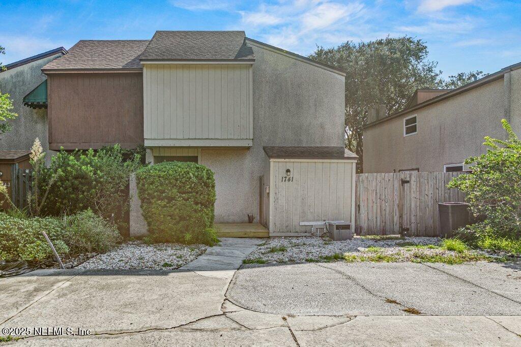 1741 SEMINOLE Road