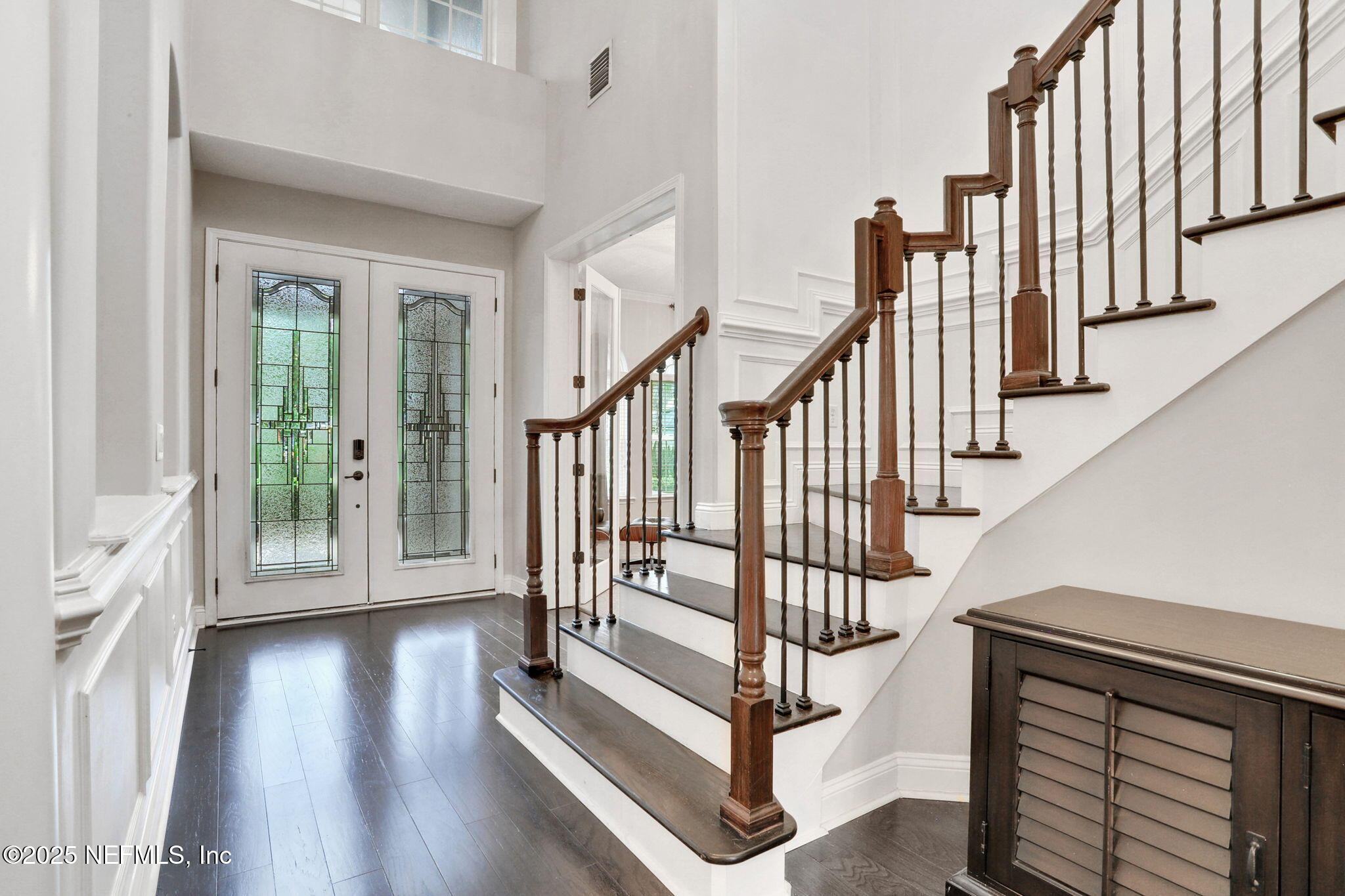 1189 AUTUMN PINES Drive