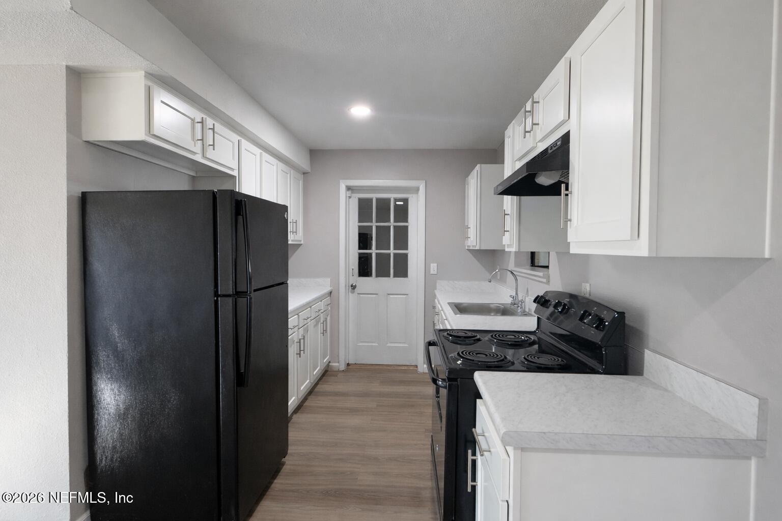 2133 HUGH EDWARDS Drive