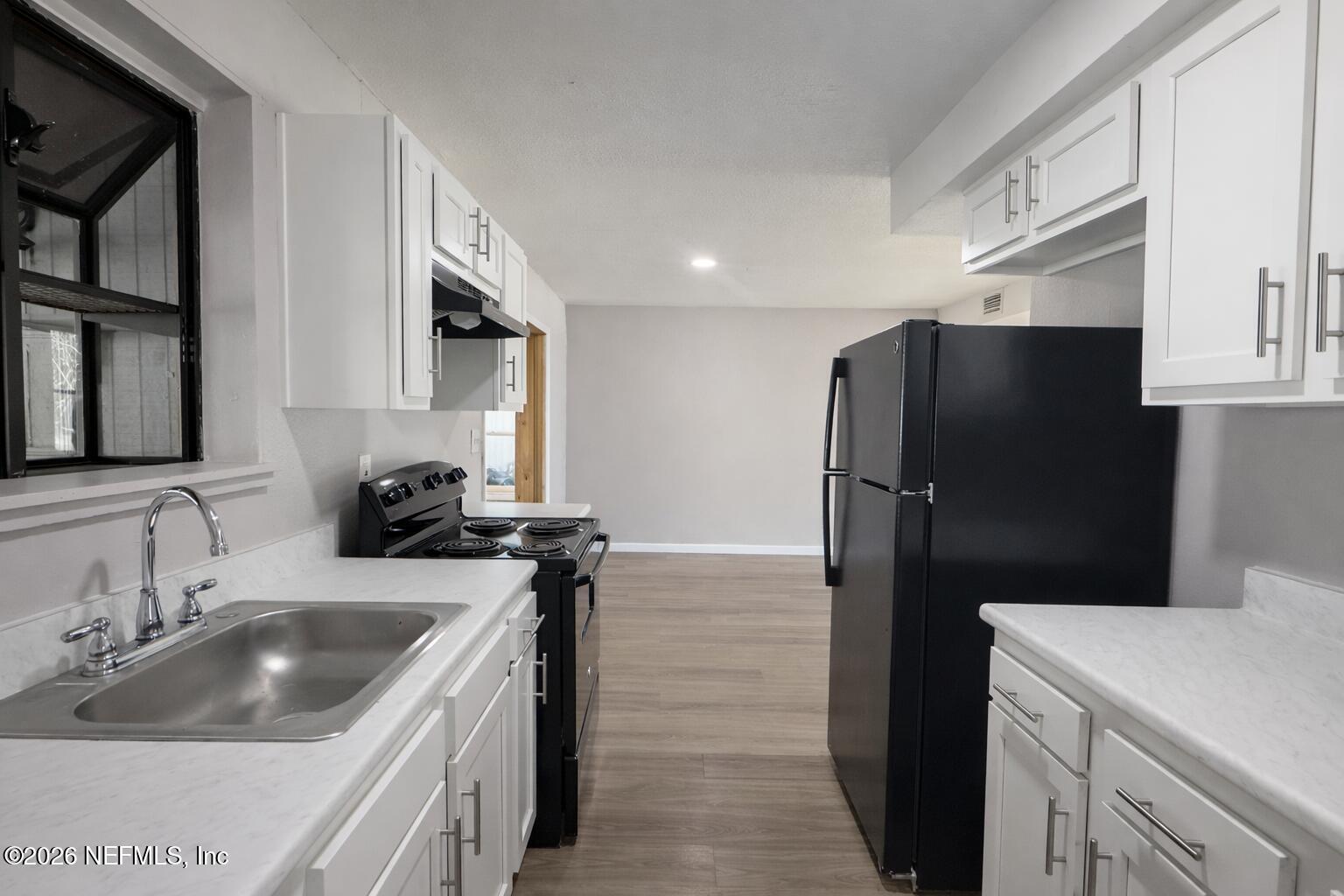 2133 HUGH EDWARDS Drive