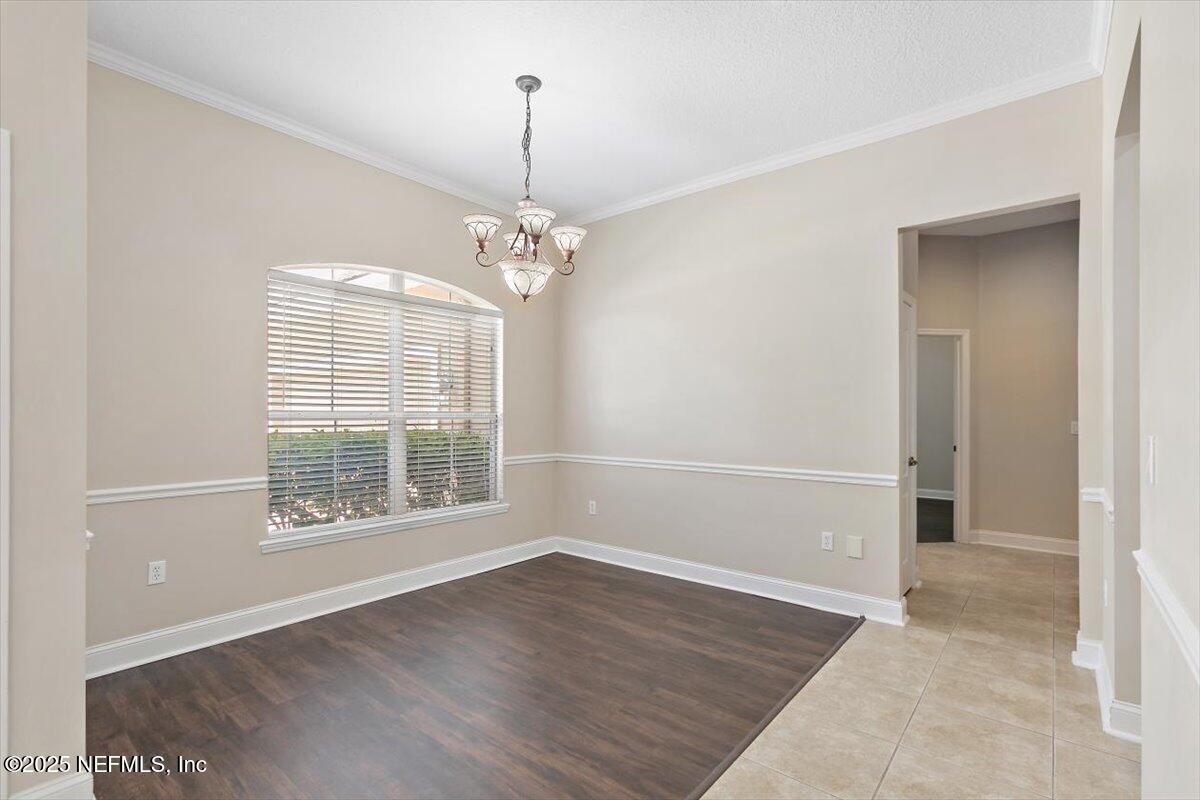 1124 WESTFIELD Way