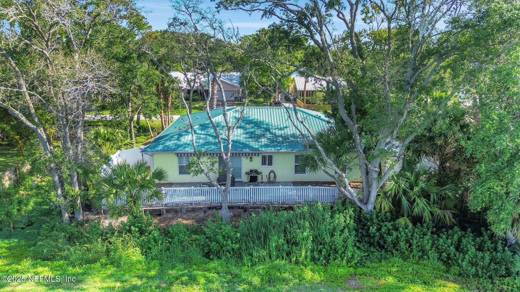 325 FLORIDIAN Avenue
