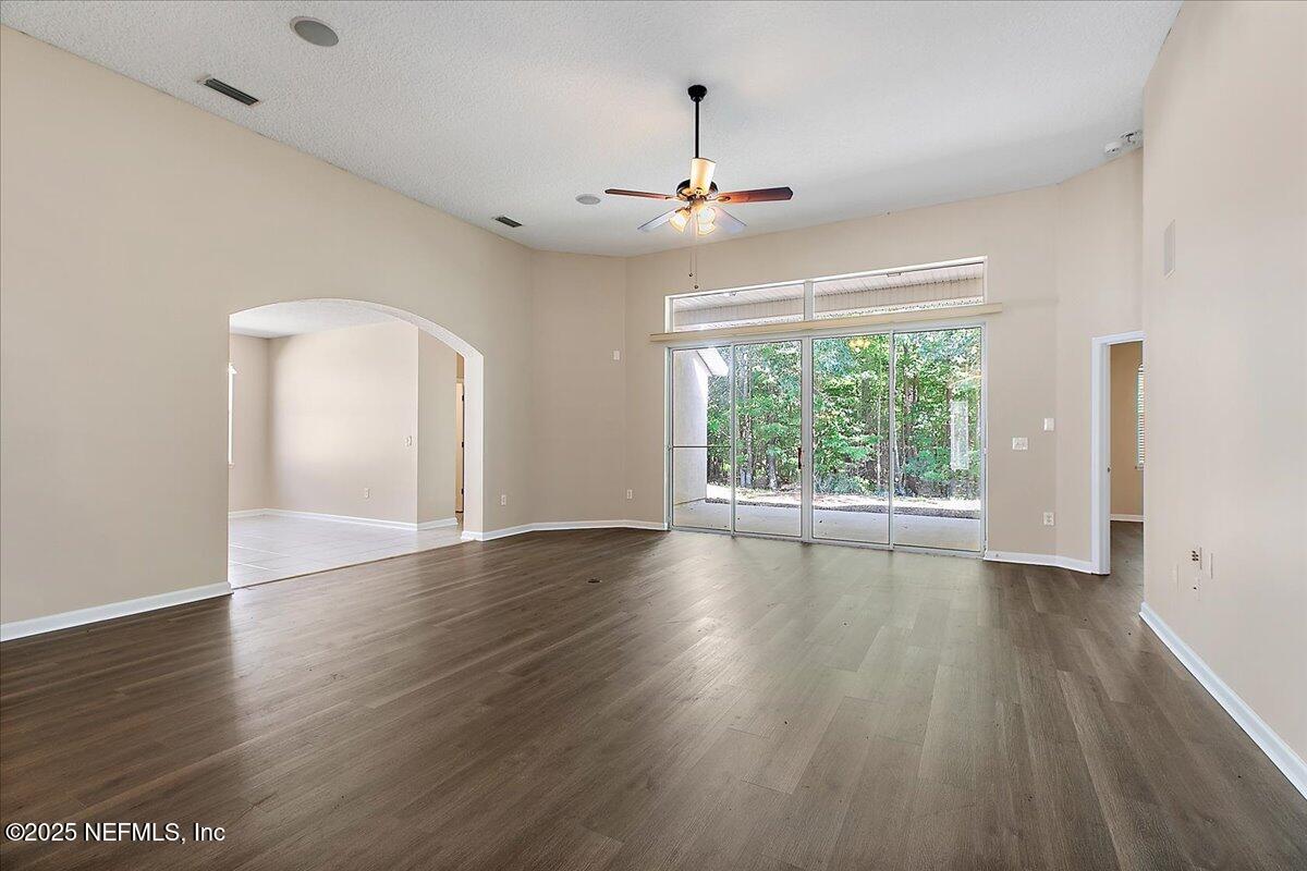 2411 GOLFVIEW Drive