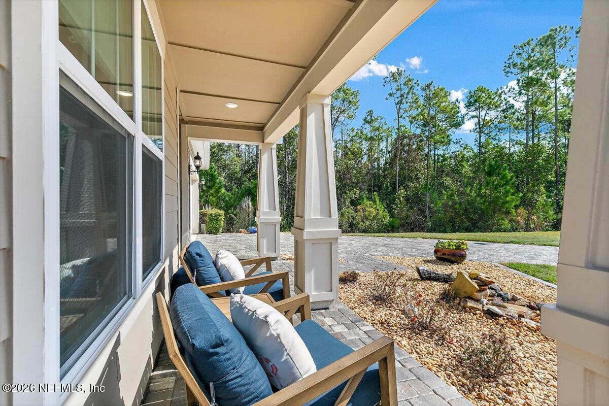 131 LANTERN POST Way