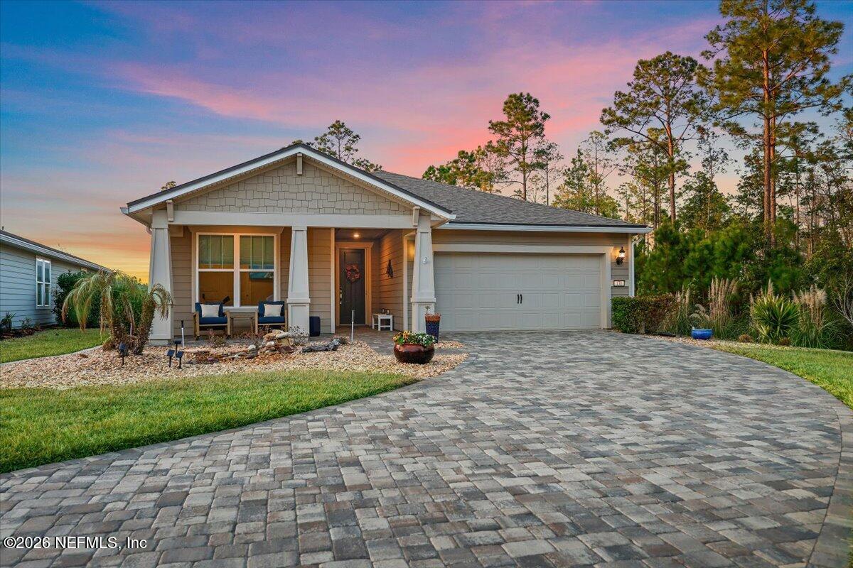 131 LANTERN POST Way