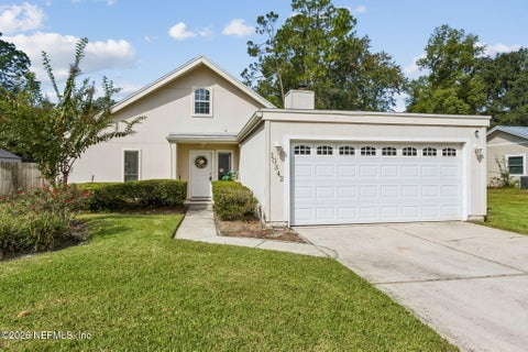 Photo of 10342 DOCKSIDER Drive E, Jacksonville, FL 32257 (MLS # 2167672)