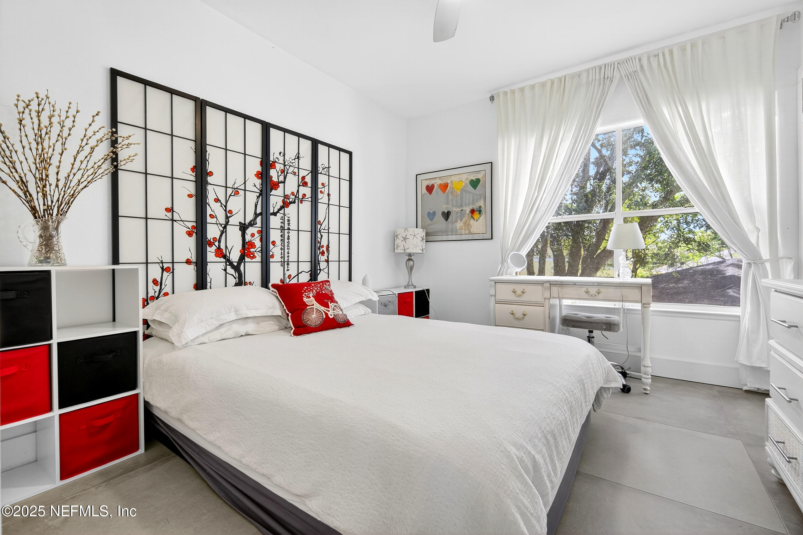 1800 THE GREENS Way #110