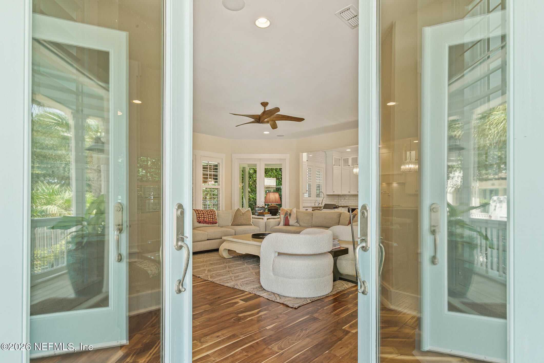 3710 ROYAL PALM Key