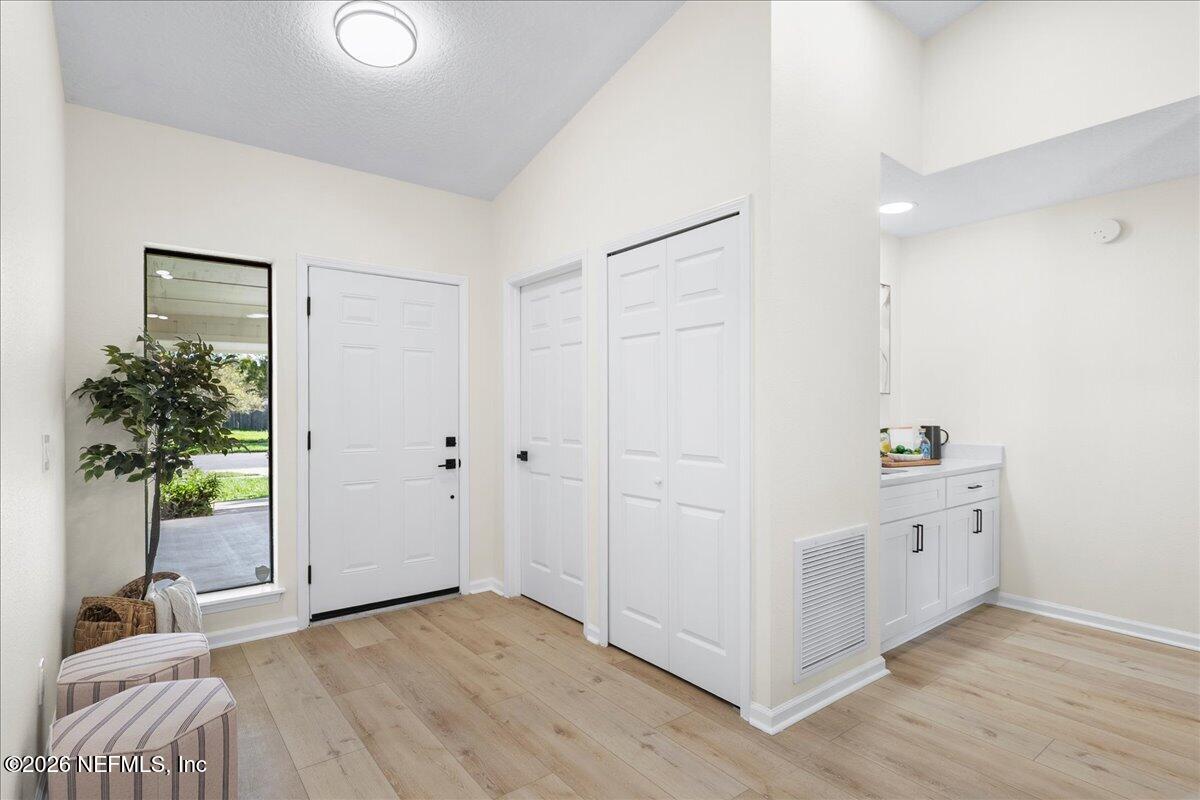 2108 DEER RUN Trail