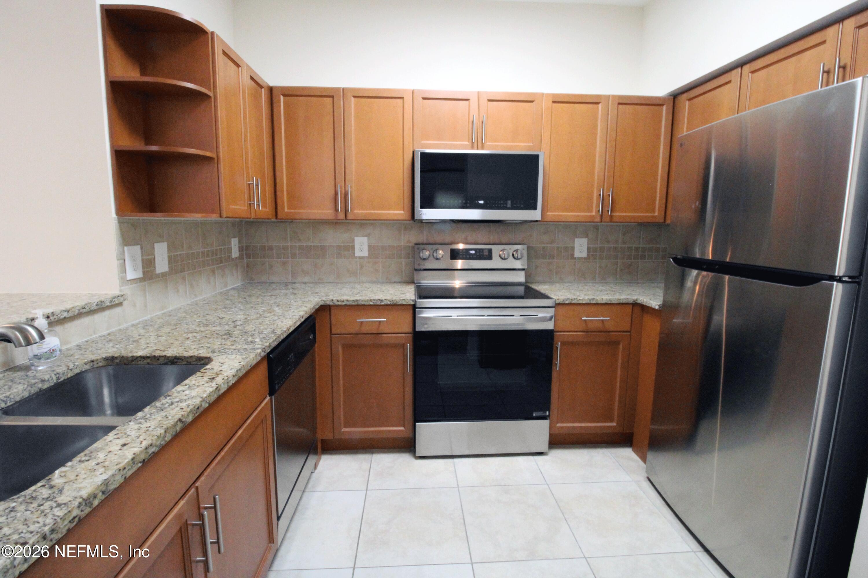 10435 MIDTOWN Parkway 211