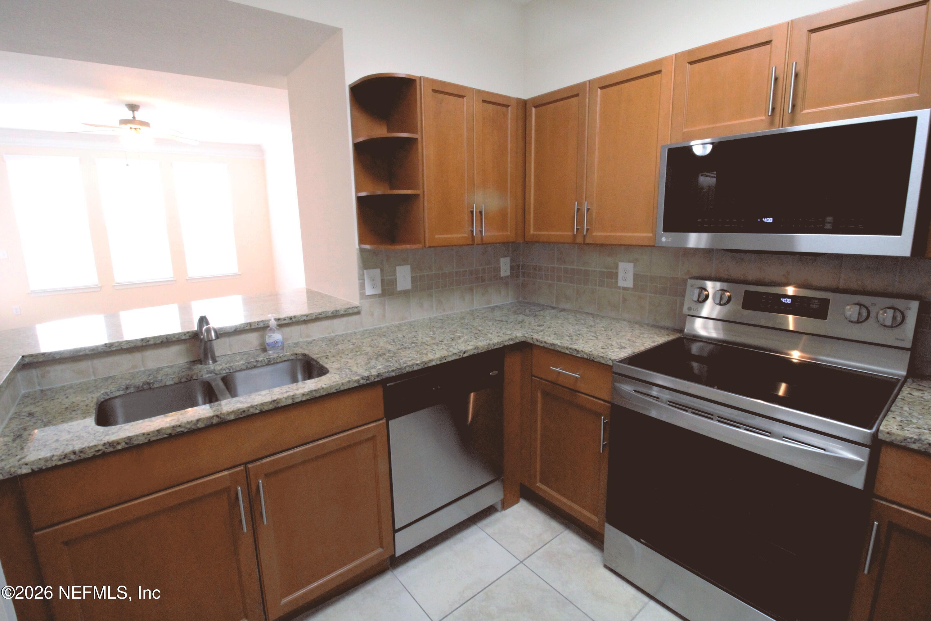 10435 MIDTOWN Parkway 211