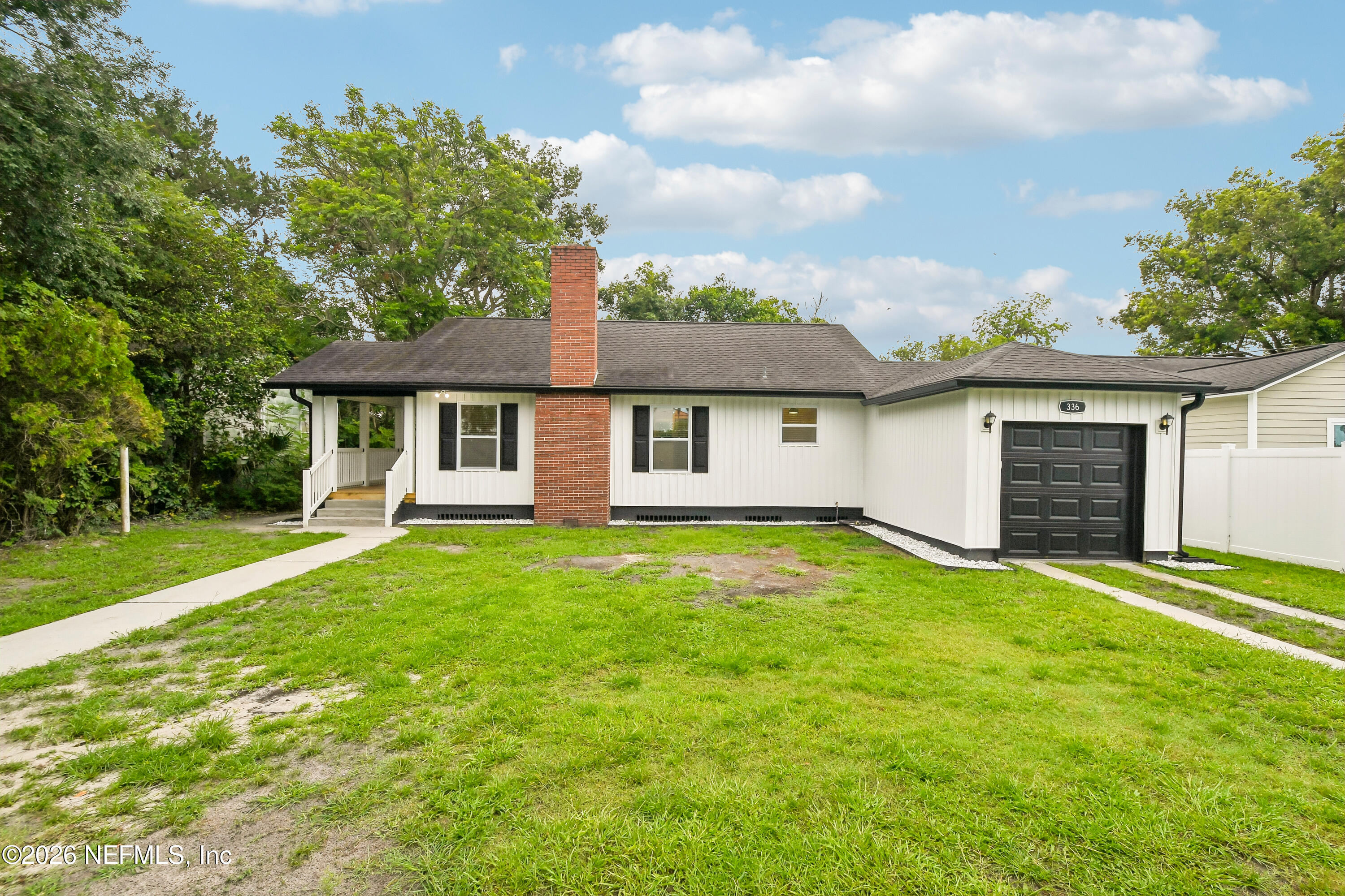 Photo 1 of 32 — 336 W SOUTH Street, Starke, FL 32091