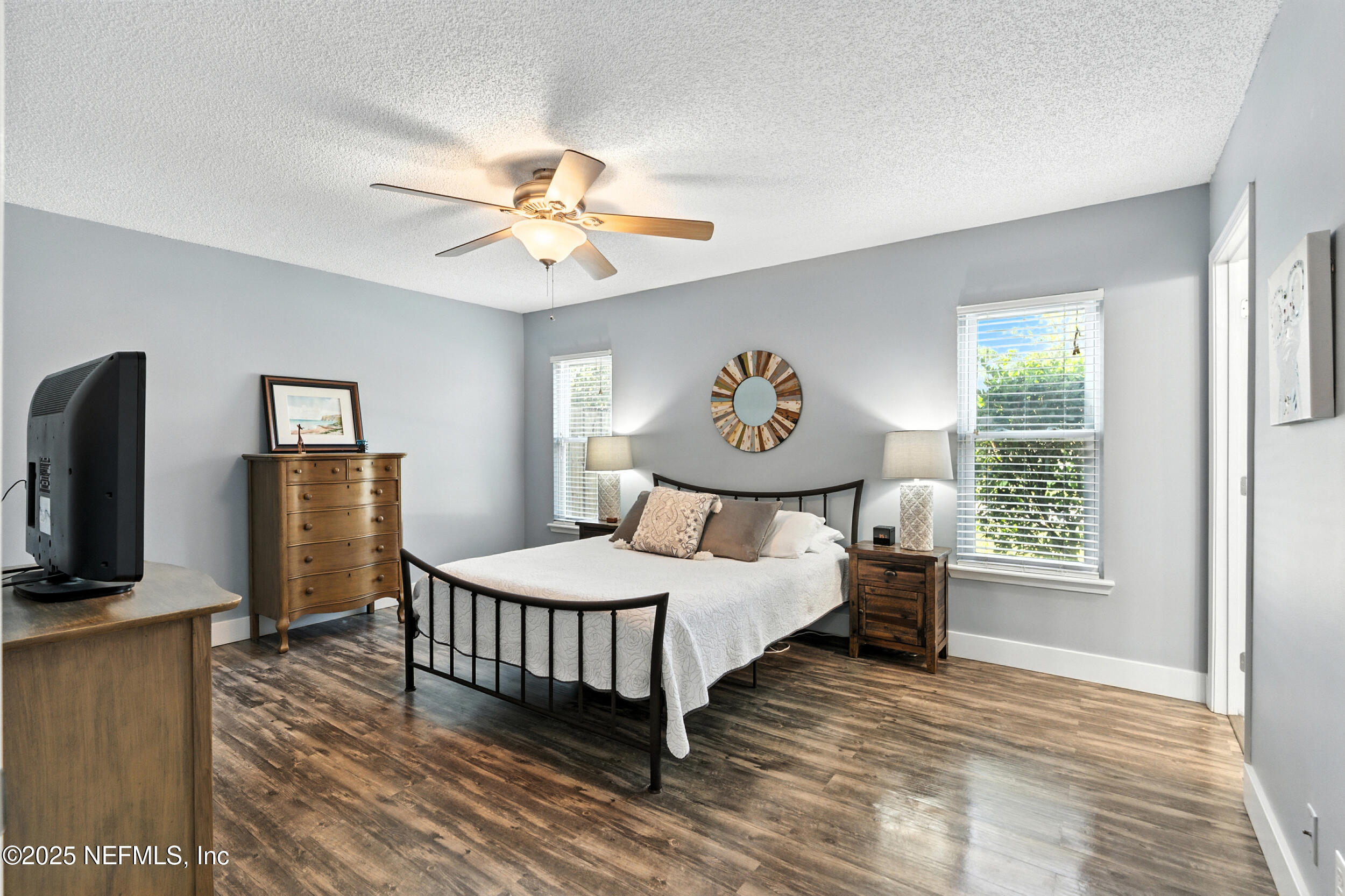 3010 FARRINGTON Street