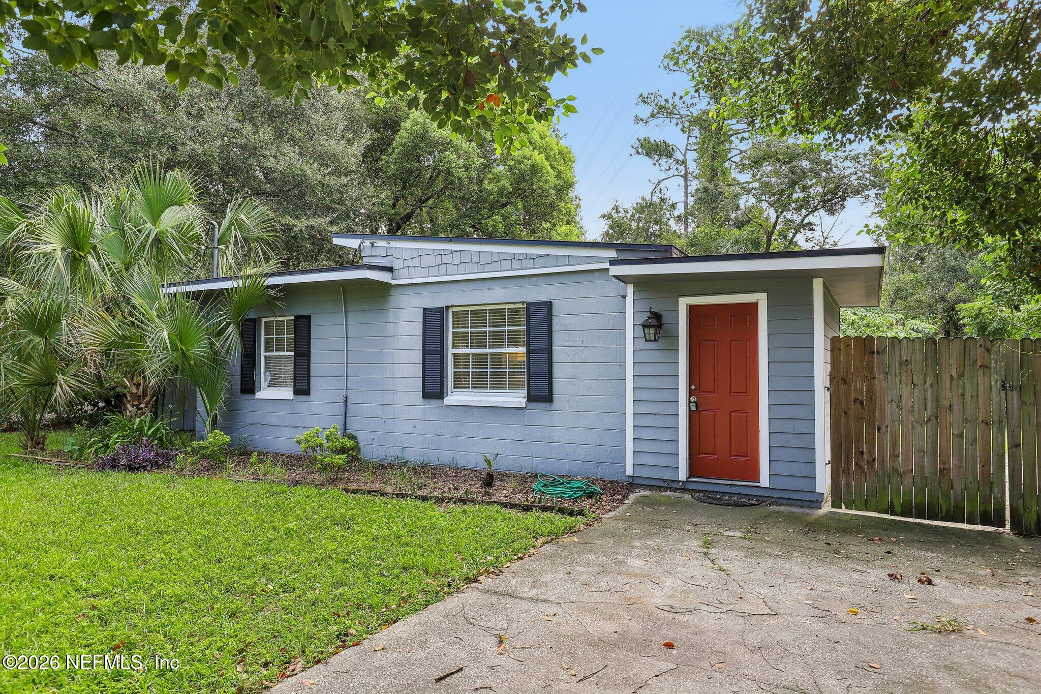 4009 EVE Drive E