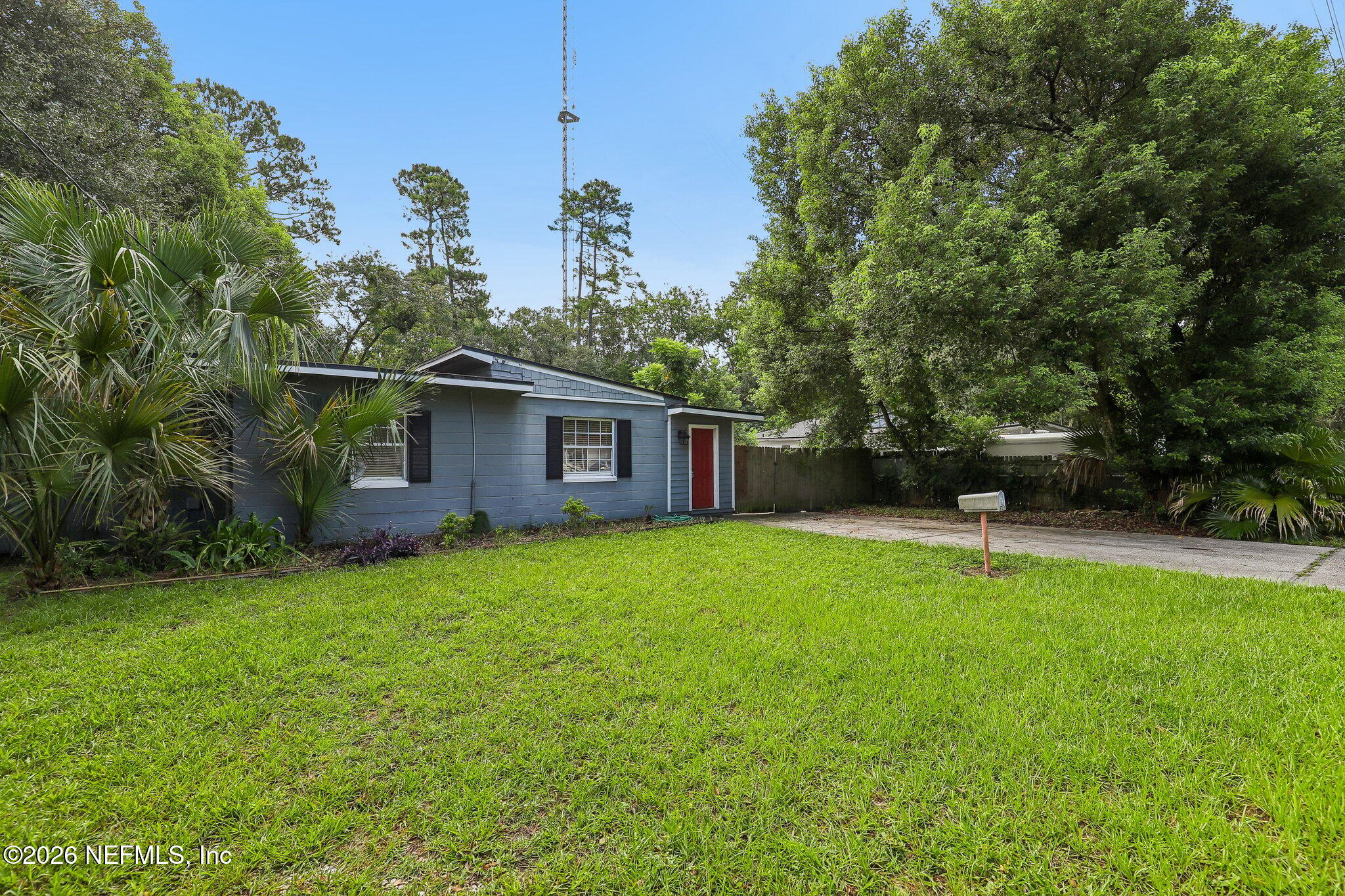 4009 EVE Drive E