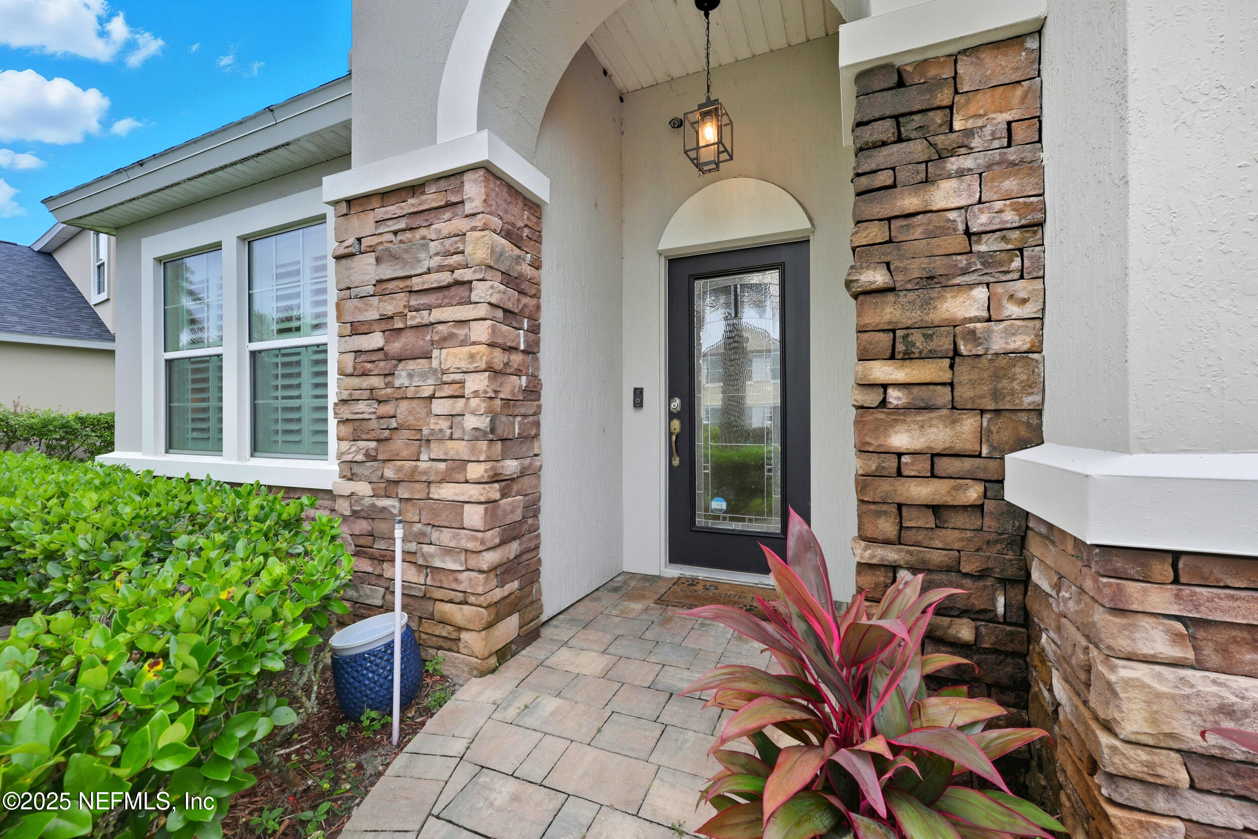 221 TOLLERTON Avenue