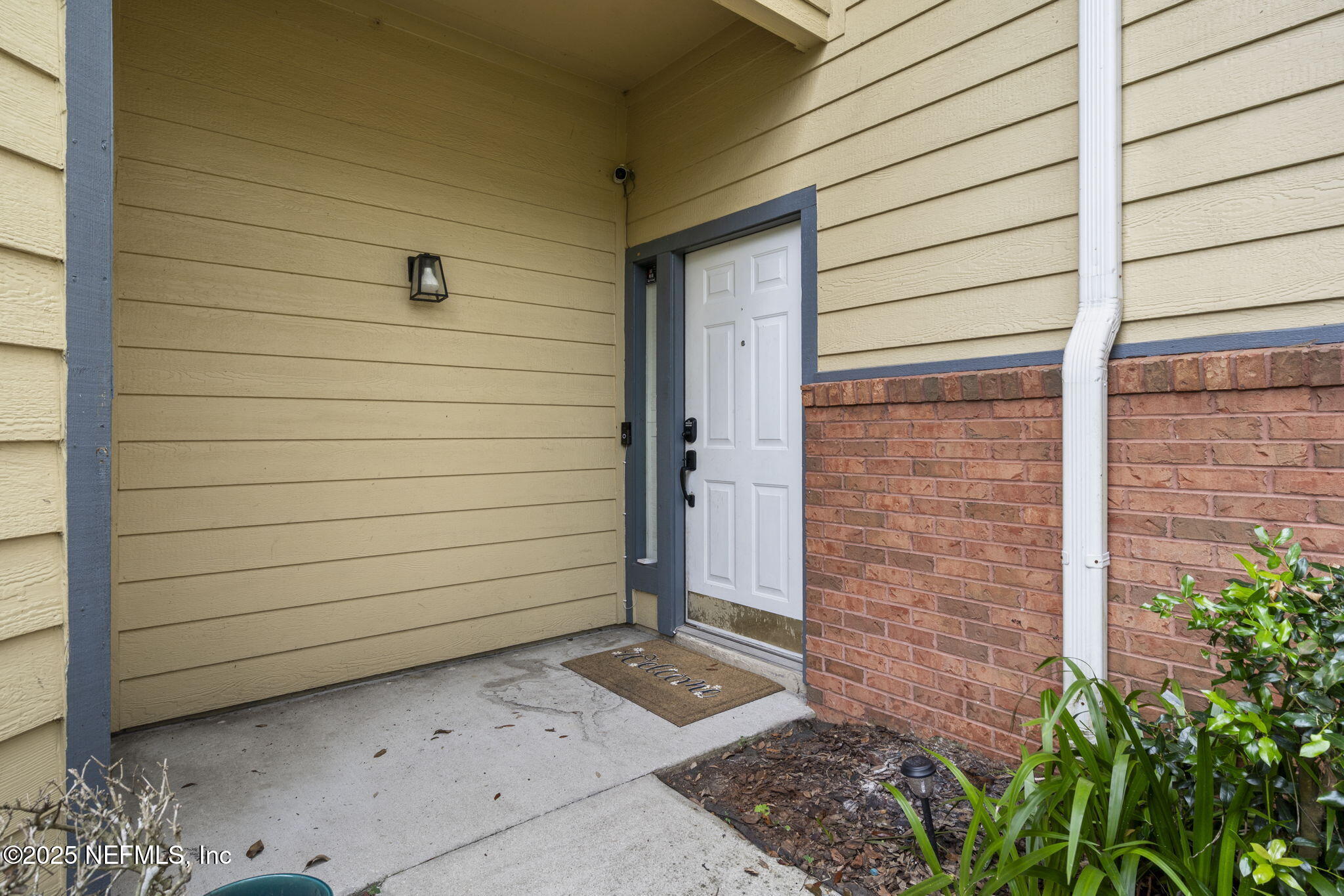 8349 COPPERFIELD Circle W