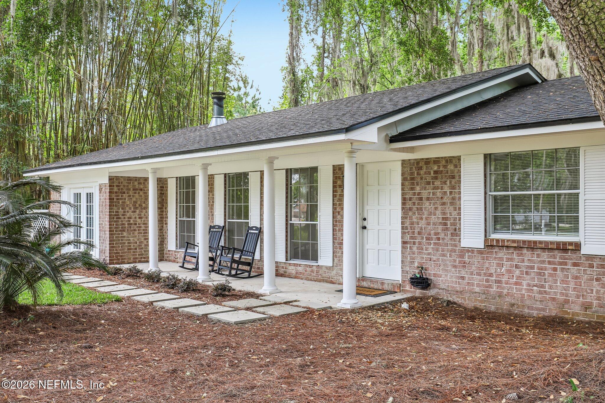 1315 RIVER Court